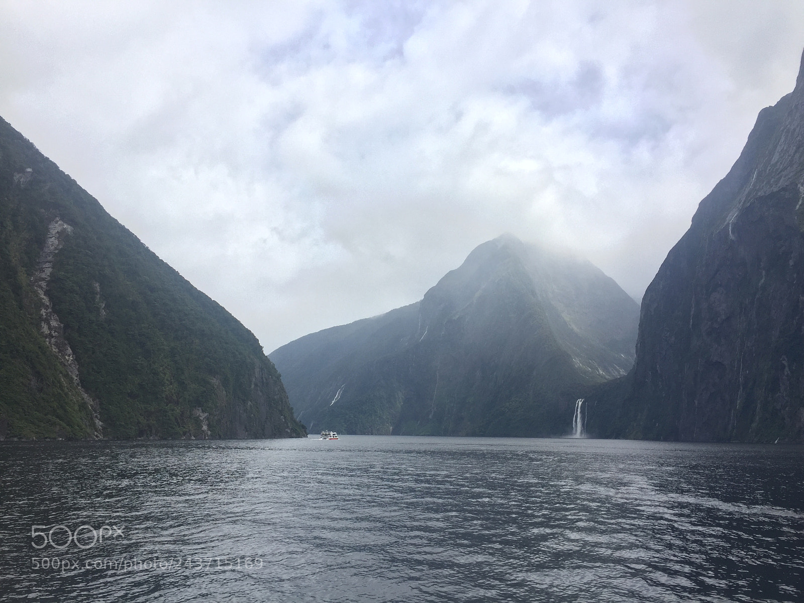 Apple iPhone 6 sample photo. Milford sound photography