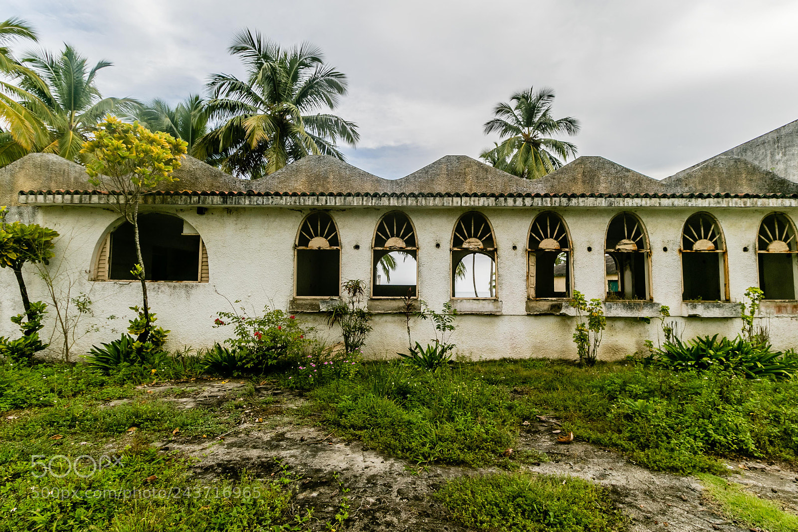 Canon EOS 7D Mark II sample photo. Dr resort photography
