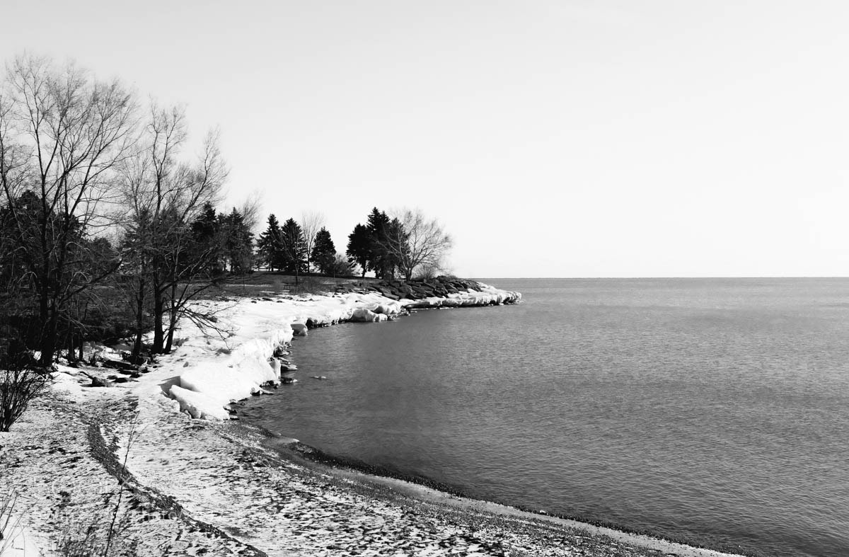 Fujifilm X100F sample photo. Shades of grey photography