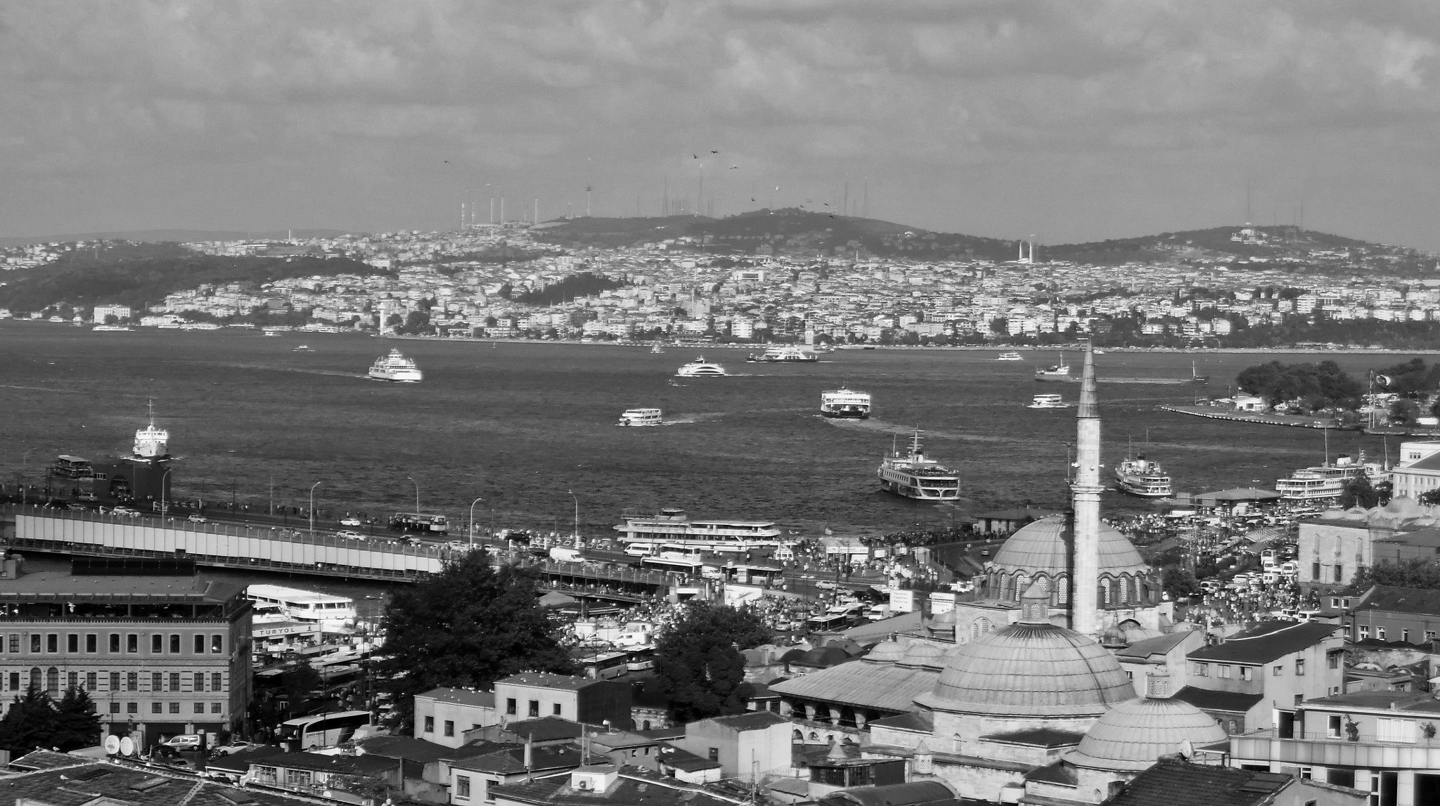 Samsung WB35F/WB36F/WB37F sample photo. The straits photography