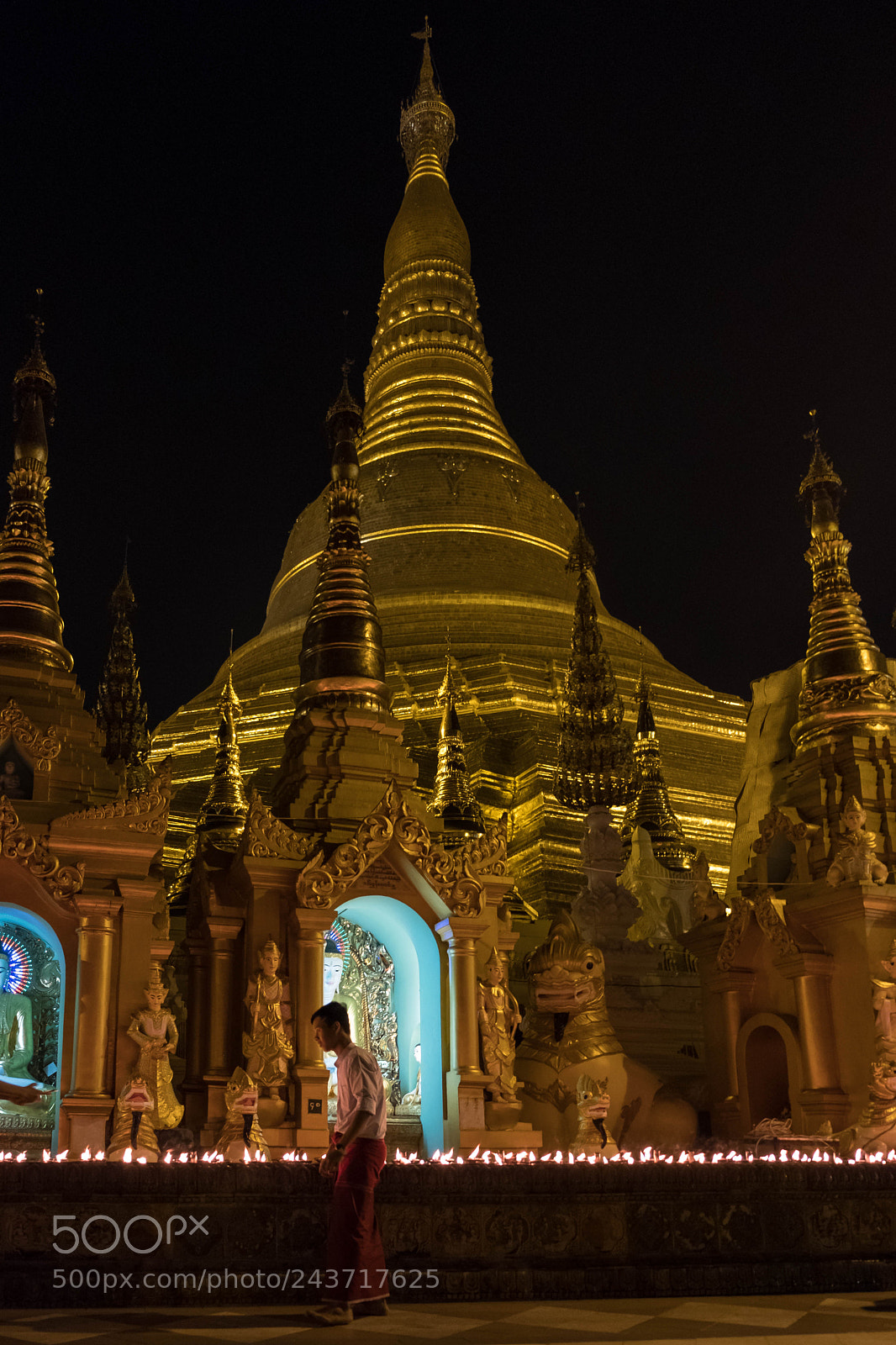 Fujifilm X-T20 sample photo. Shwedagon photography
