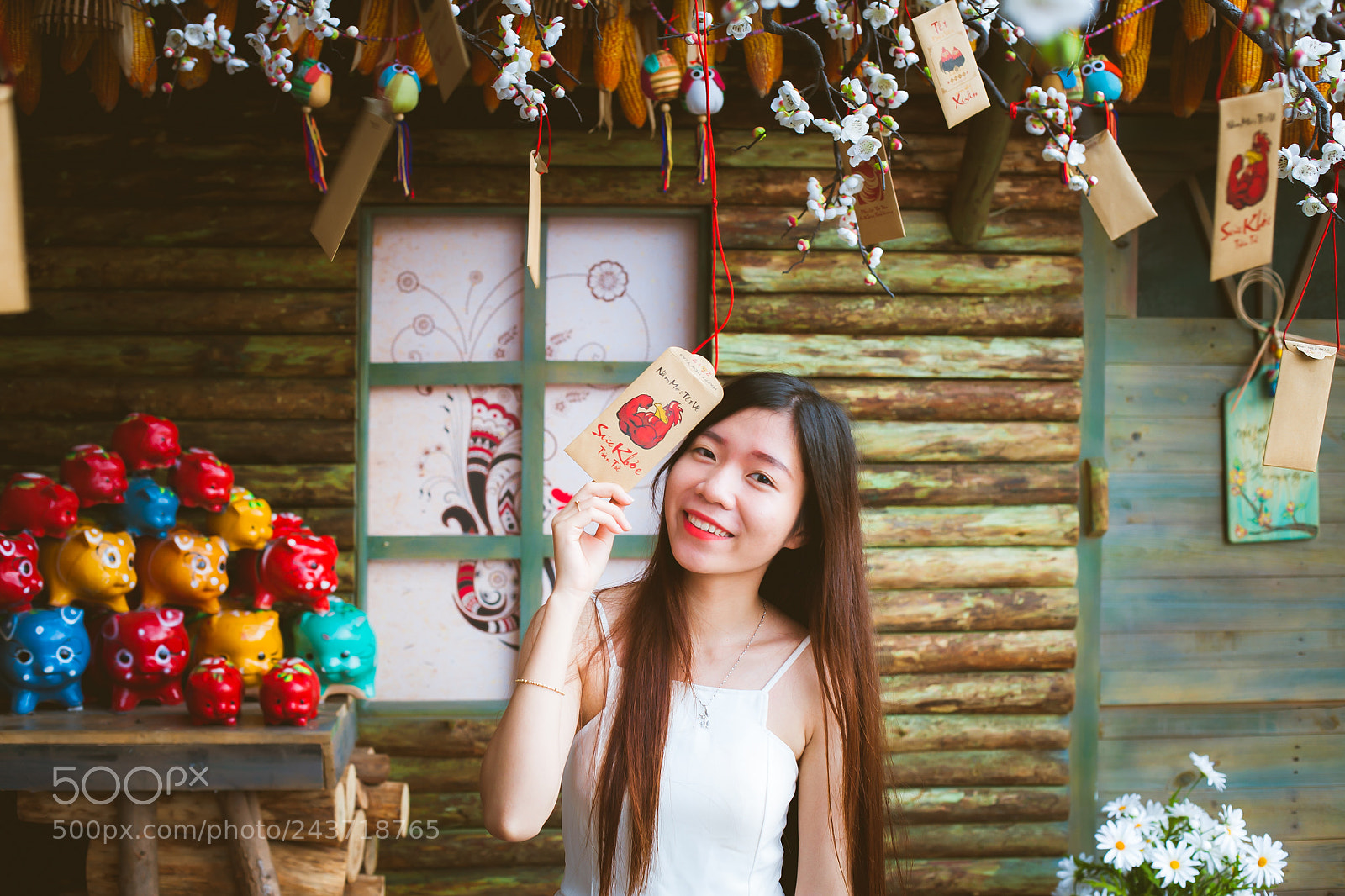 Canon EOS 5D sample photo. Red envelop - vietnam photography