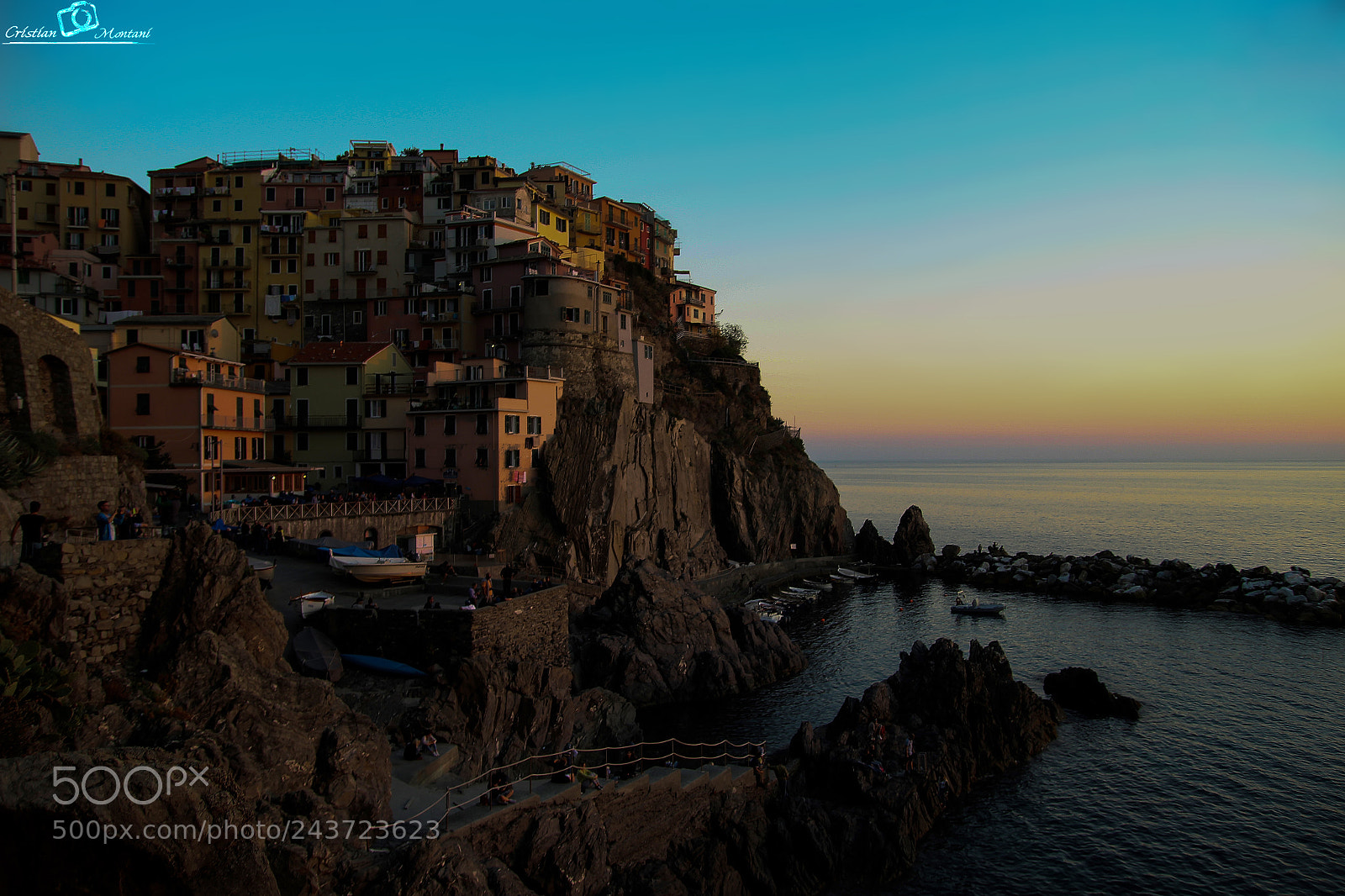 Canon EOS 1300D (EOS Rebel T6 / EOS Kiss X80) sample photo. Winter's colors @manarola photography