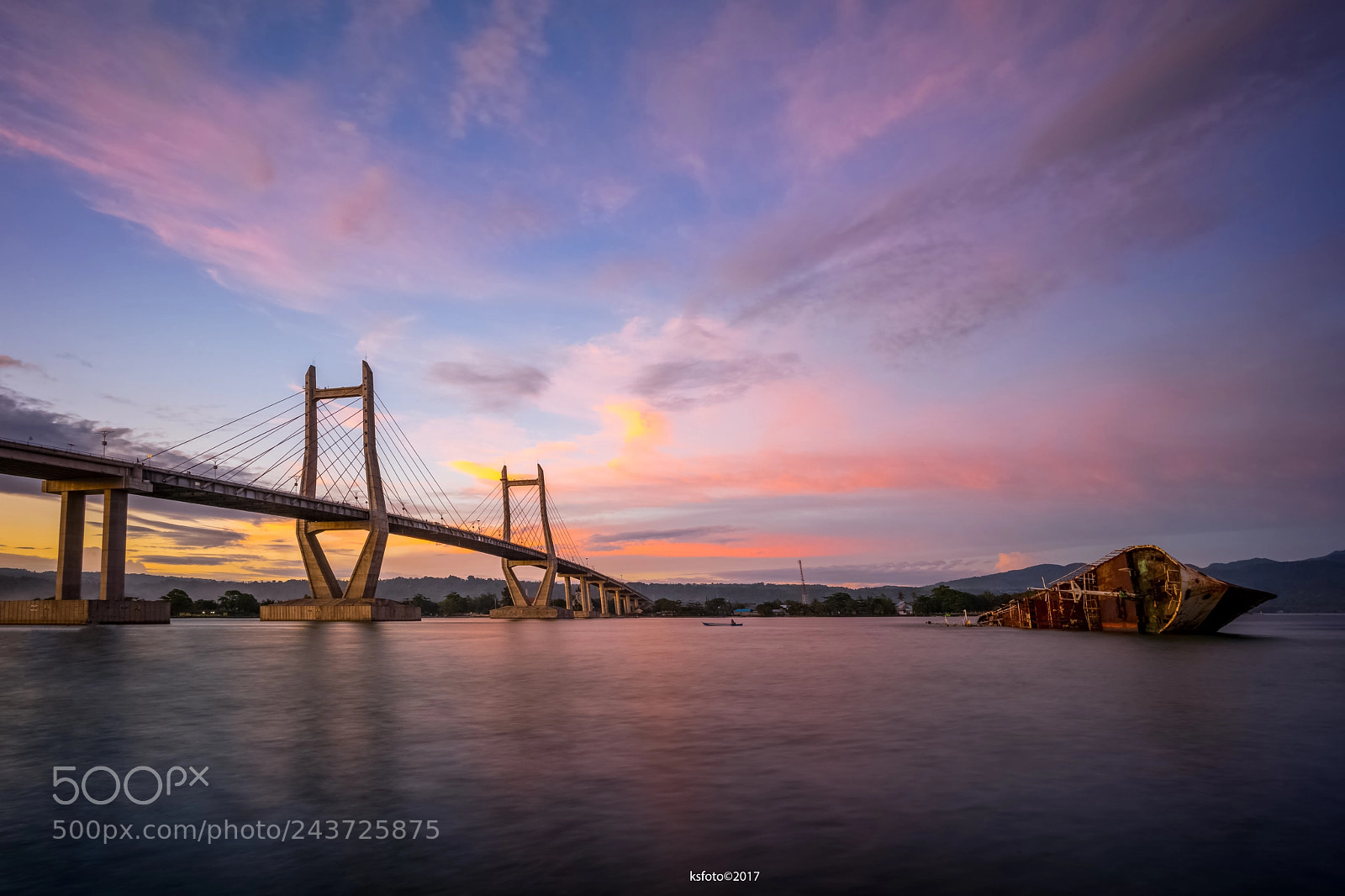 Sony a7R II sample photo. Bridge and the sunken photography