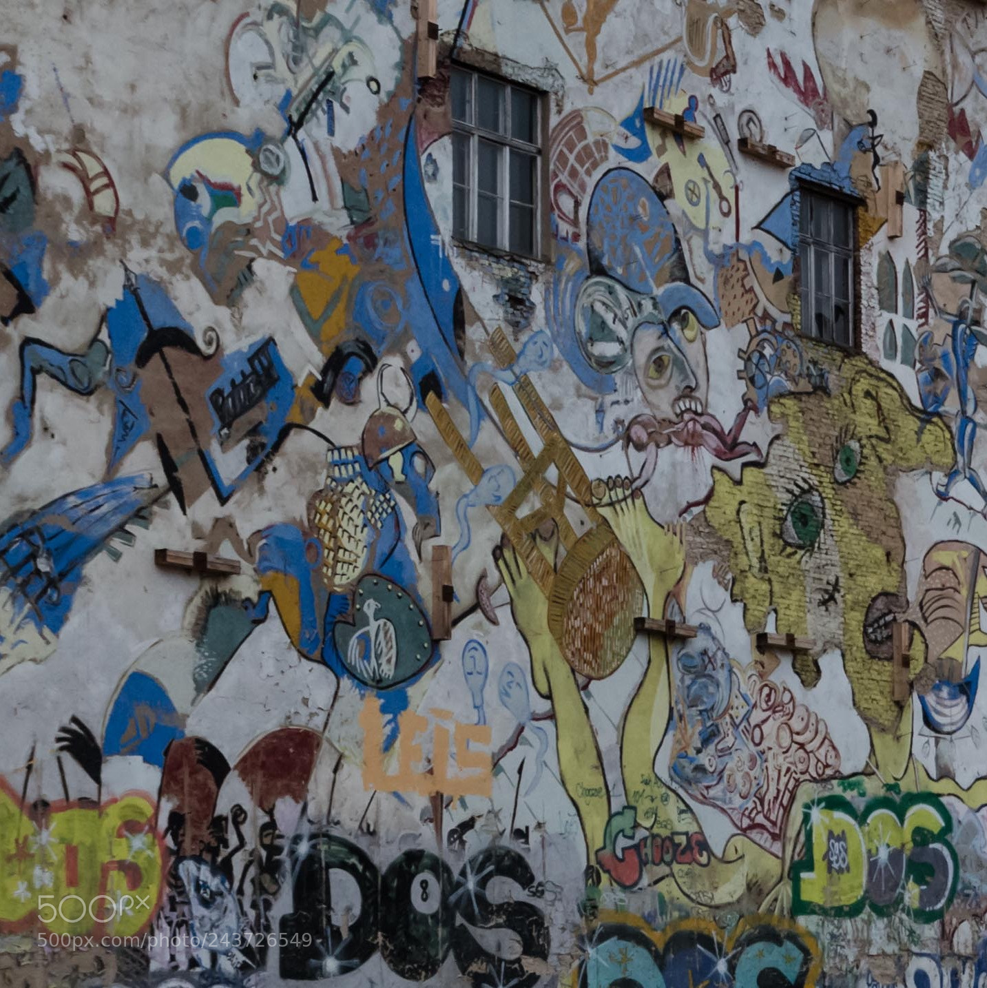 Nikon D5100 sample photo. Wall photography