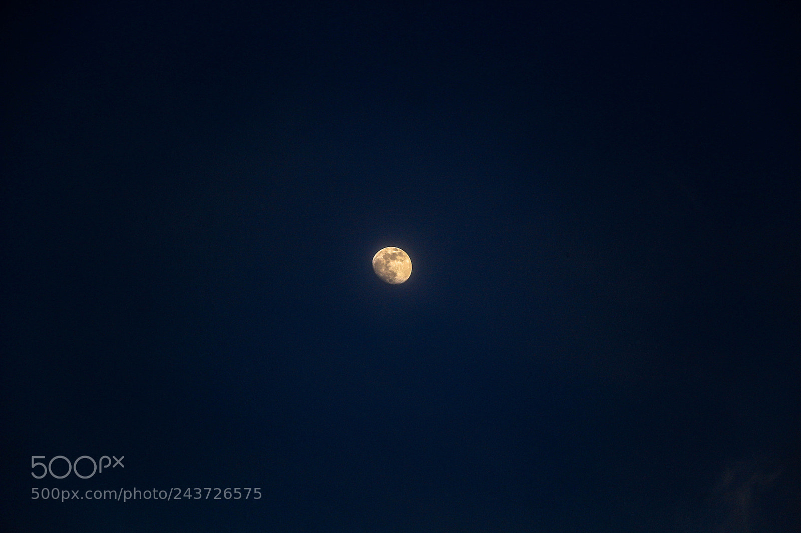 Canon EOS 100D (EOS Rebel SL1 / EOS Kiss X7) sample photo. Moon view photography