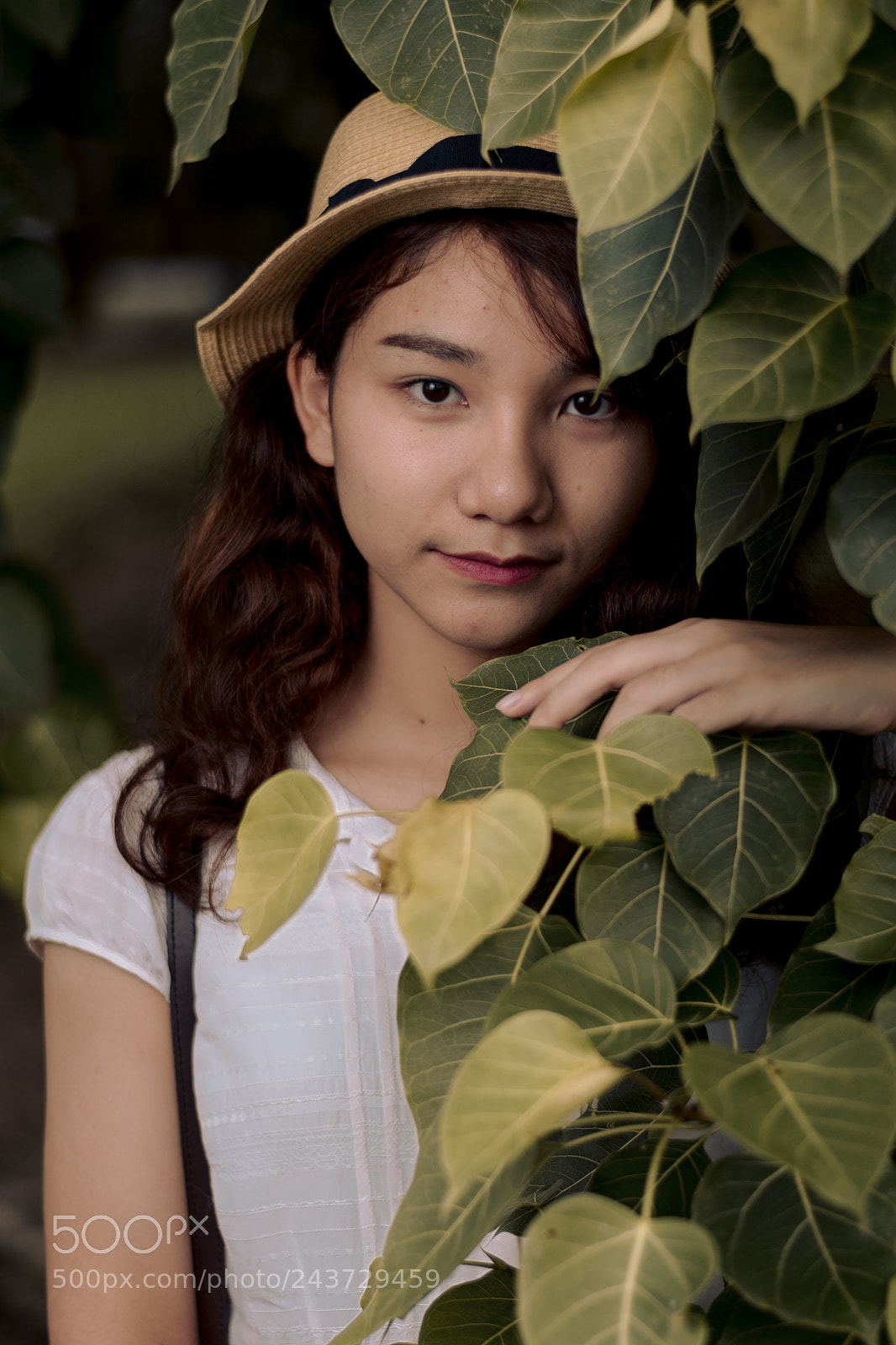 Nikon D5500 sample photo. A girl in garden photography