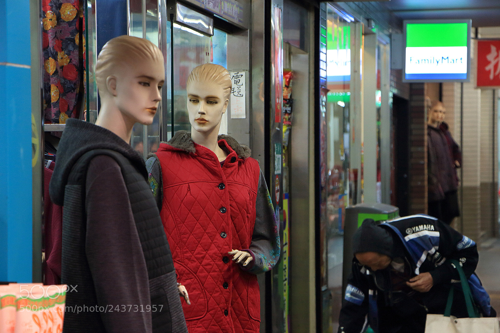 Canon EOS 650D (EOS Rebel T4i / EOS Kiss X6i) sample photo. #behind_faces photography