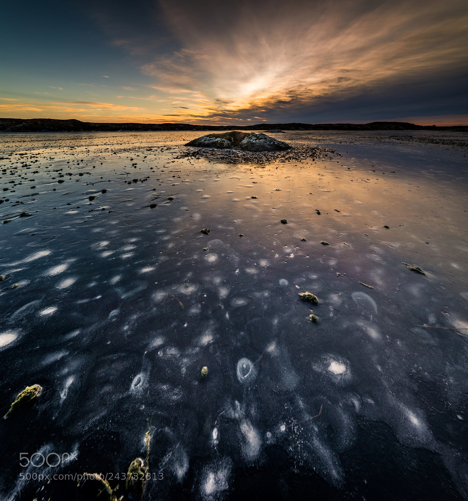Nikon D610 sample photo. Frozen lake, frøya photography