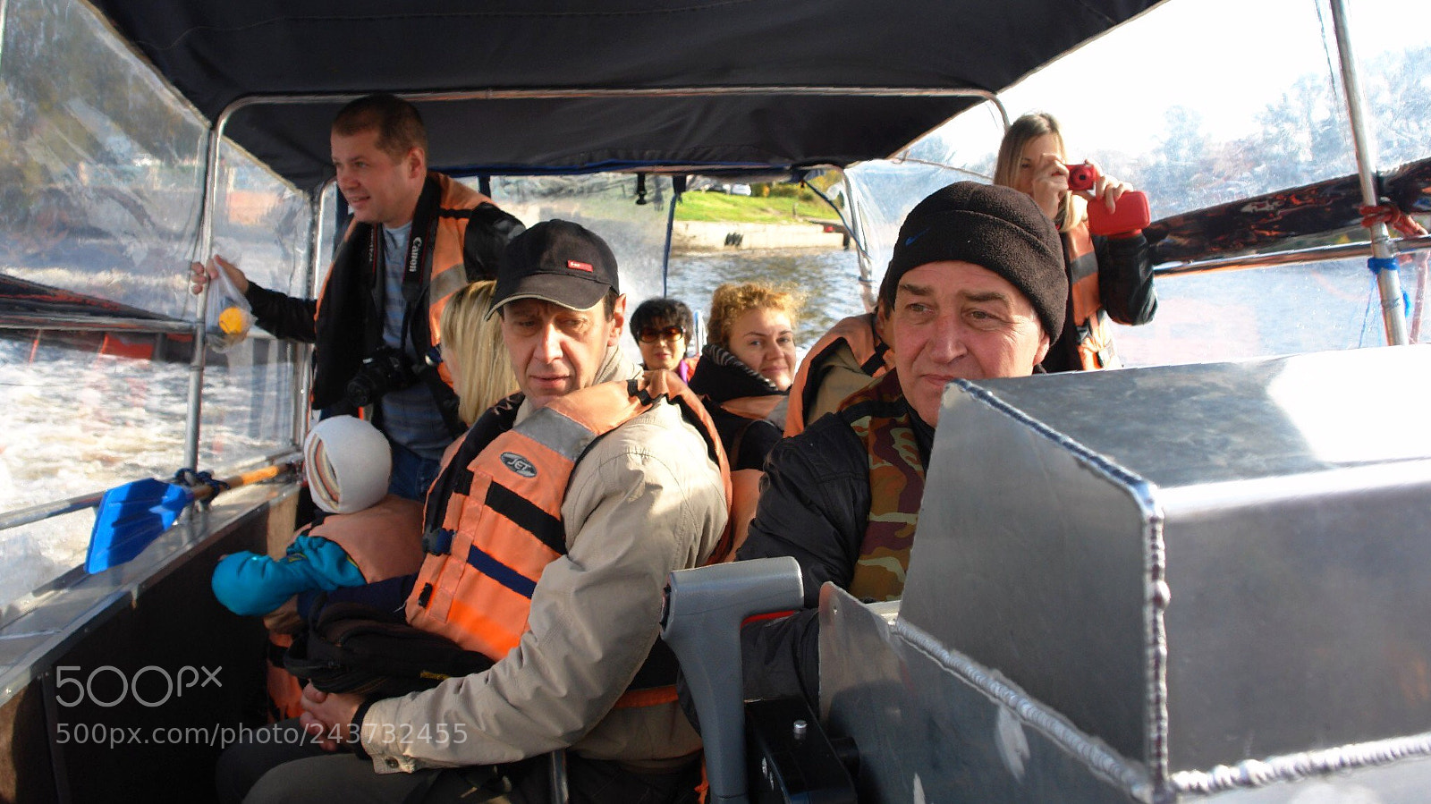Sony DSC-R1 sample photo. Helmsman photography