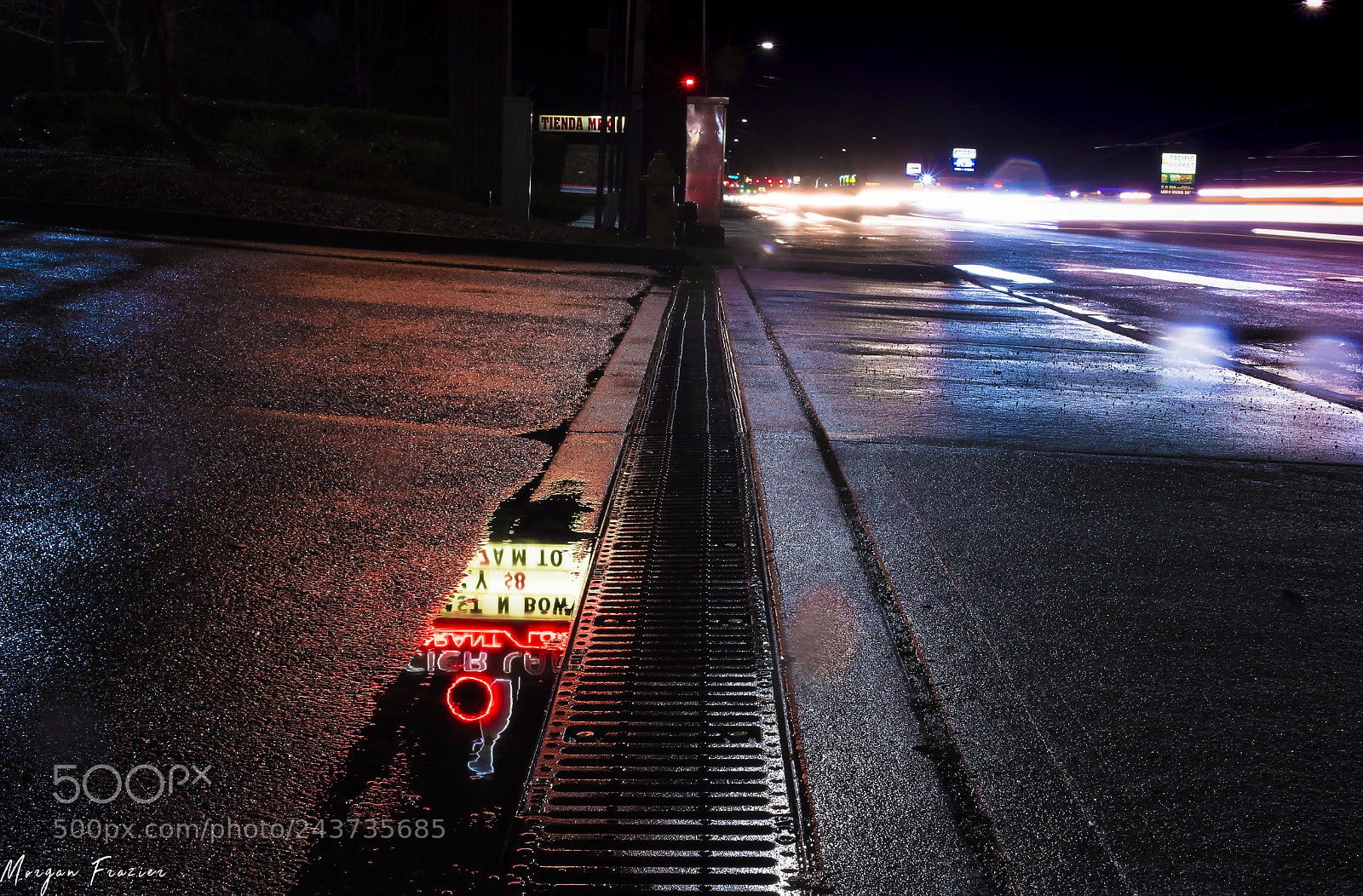 Canon EOS 750D (EOS Rebel T6i / EOS Kiss X8i) sample photo. Drainage photography