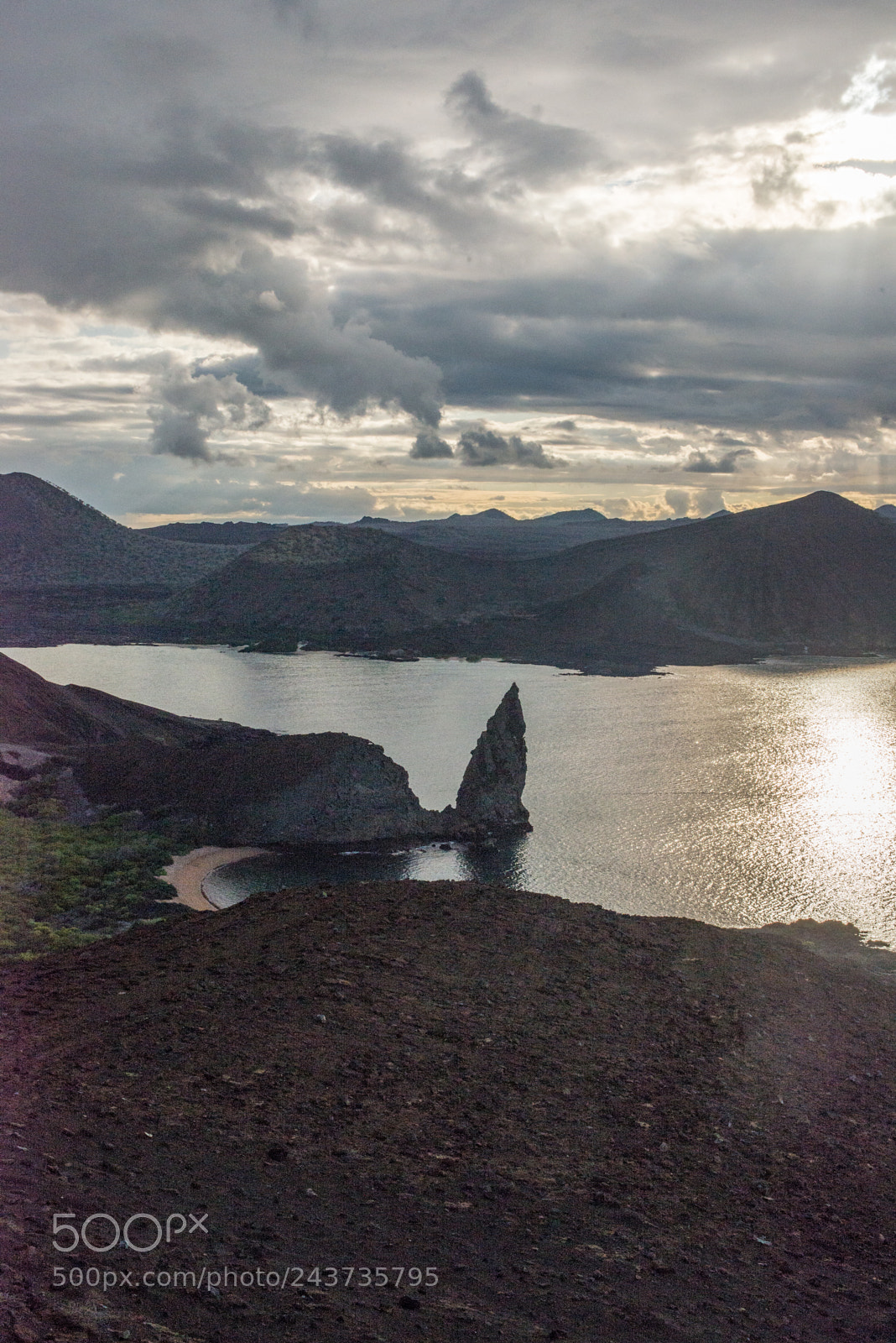 Nikon D610 sample photo. Sun setting over pinnacle photography