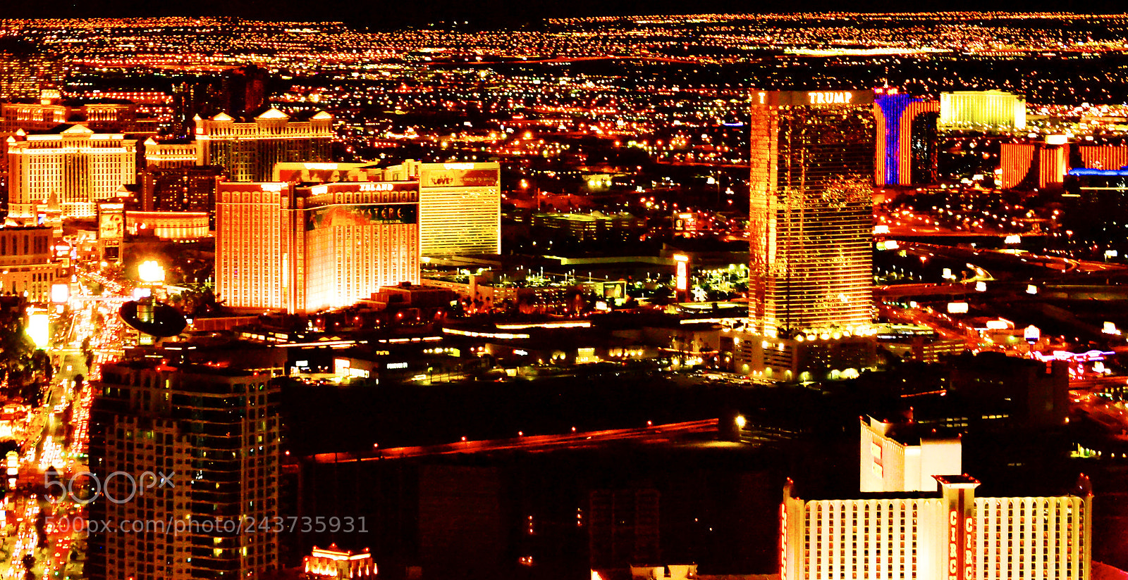 Nikon D5100 sample photo. Night view of las photography