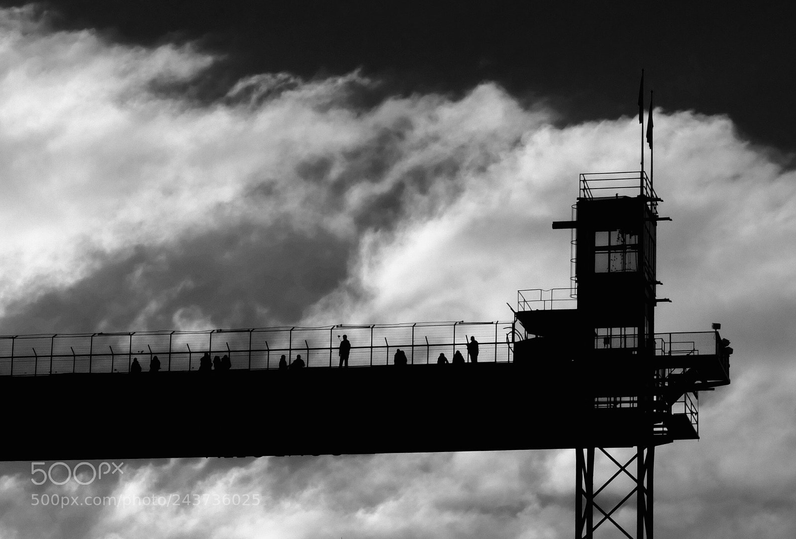 Fujifilm X10 sample photo. View from the bridge photography