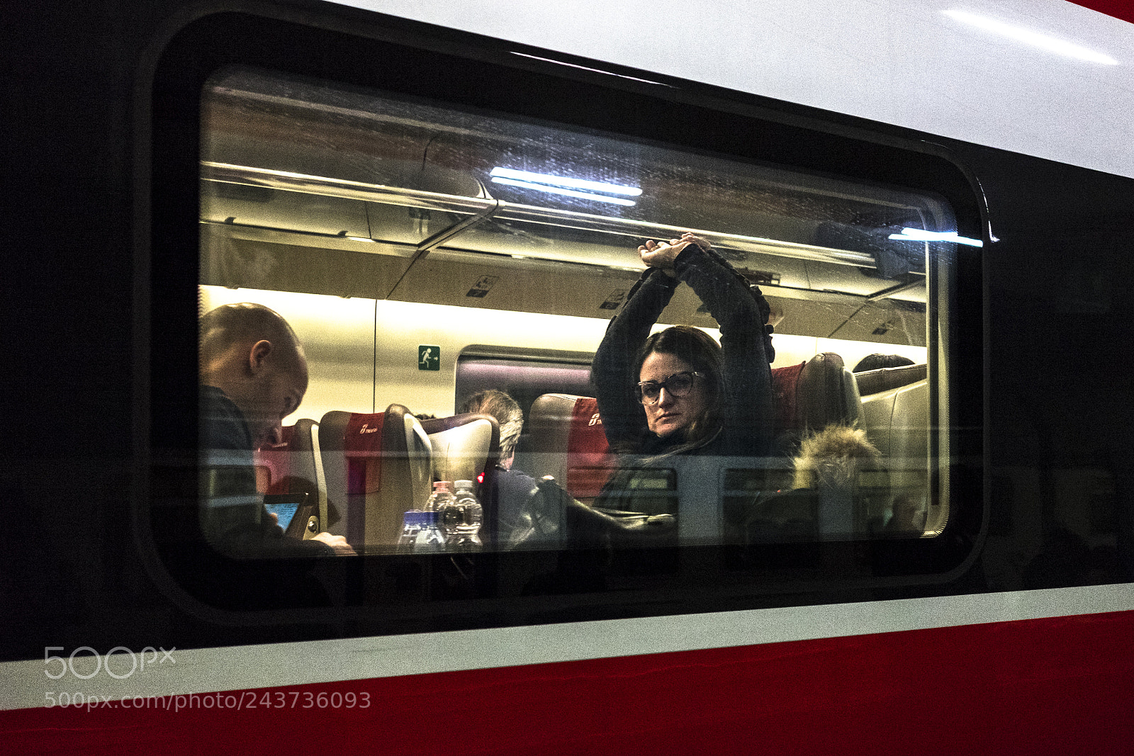 Fujifilm X-T1 sample photo. Freccia rossa window serie 4 photography