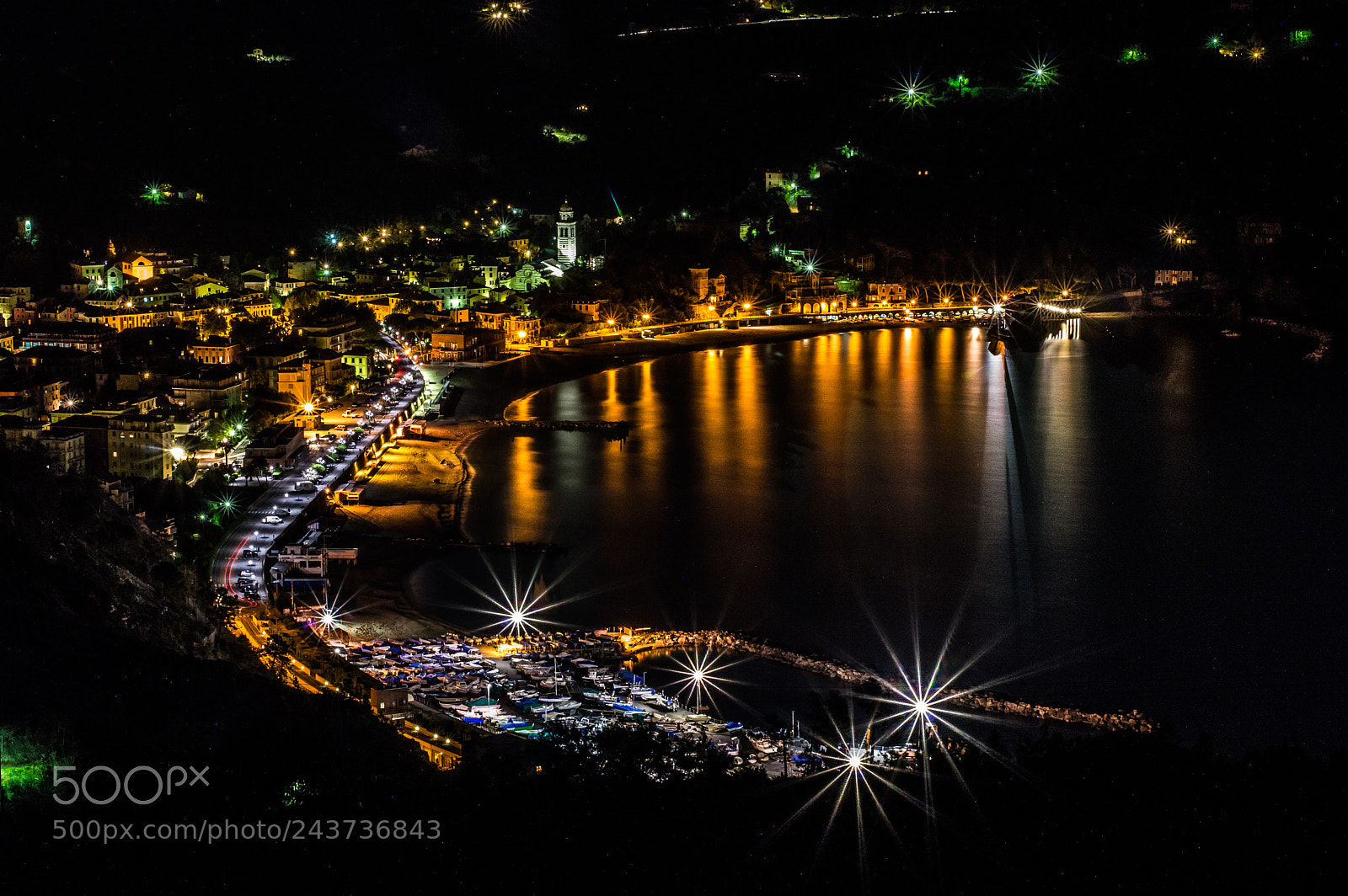 Nikon D3200 sample photo. Levanto night photography