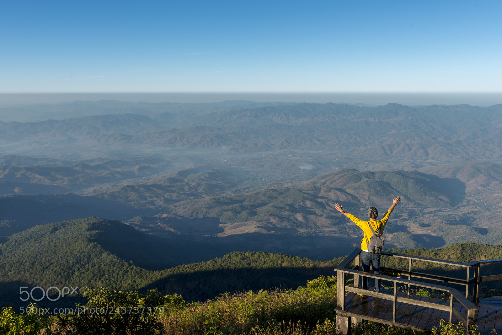 Nikon D800 sample photo. Tourist man is standing photography