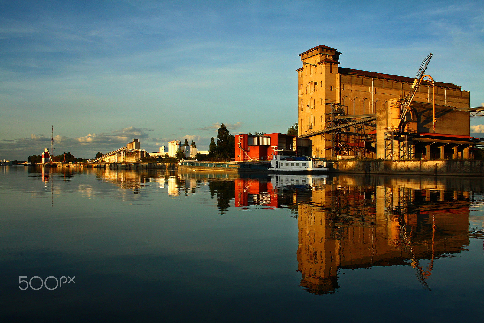 Canon EF-S 18-55mm F3.5-5.6 II sample photo. Autonomous port of strasbourg photography