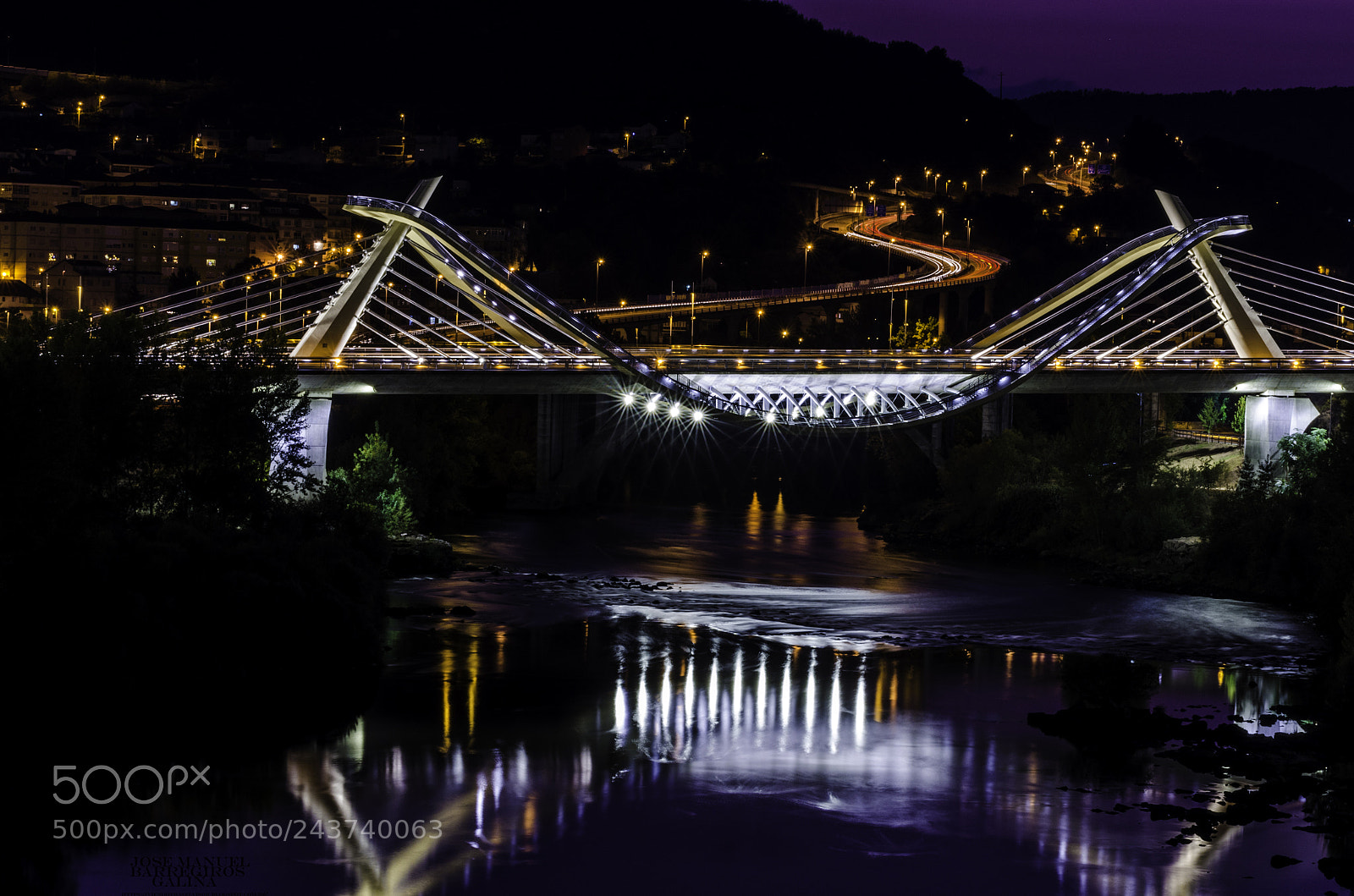 Nikon D5100 sample photo. Puente milenio night photography