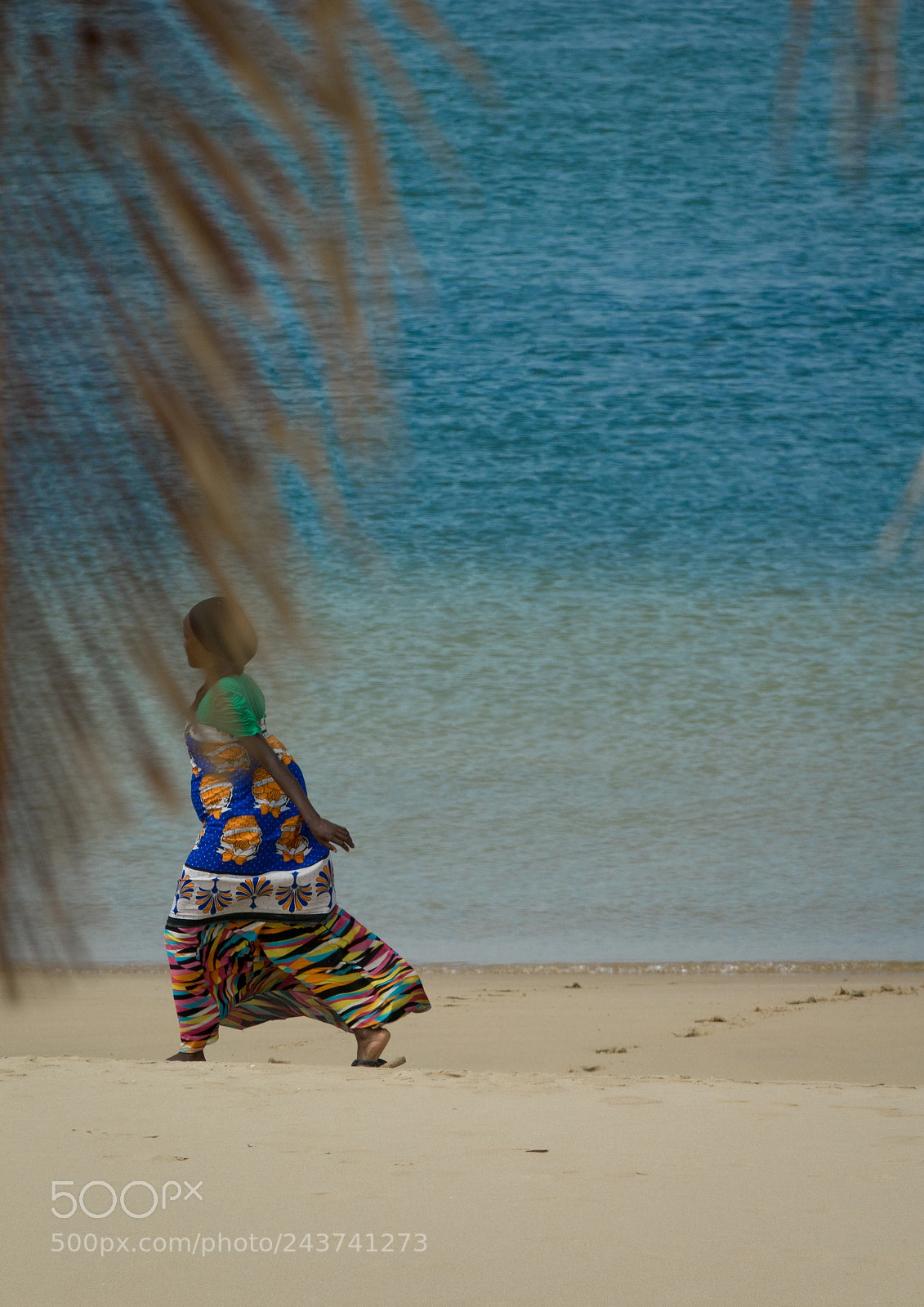 Sony Cyber-shot DSC-RX10 III sample photo. Woman with colorful kaftan photography