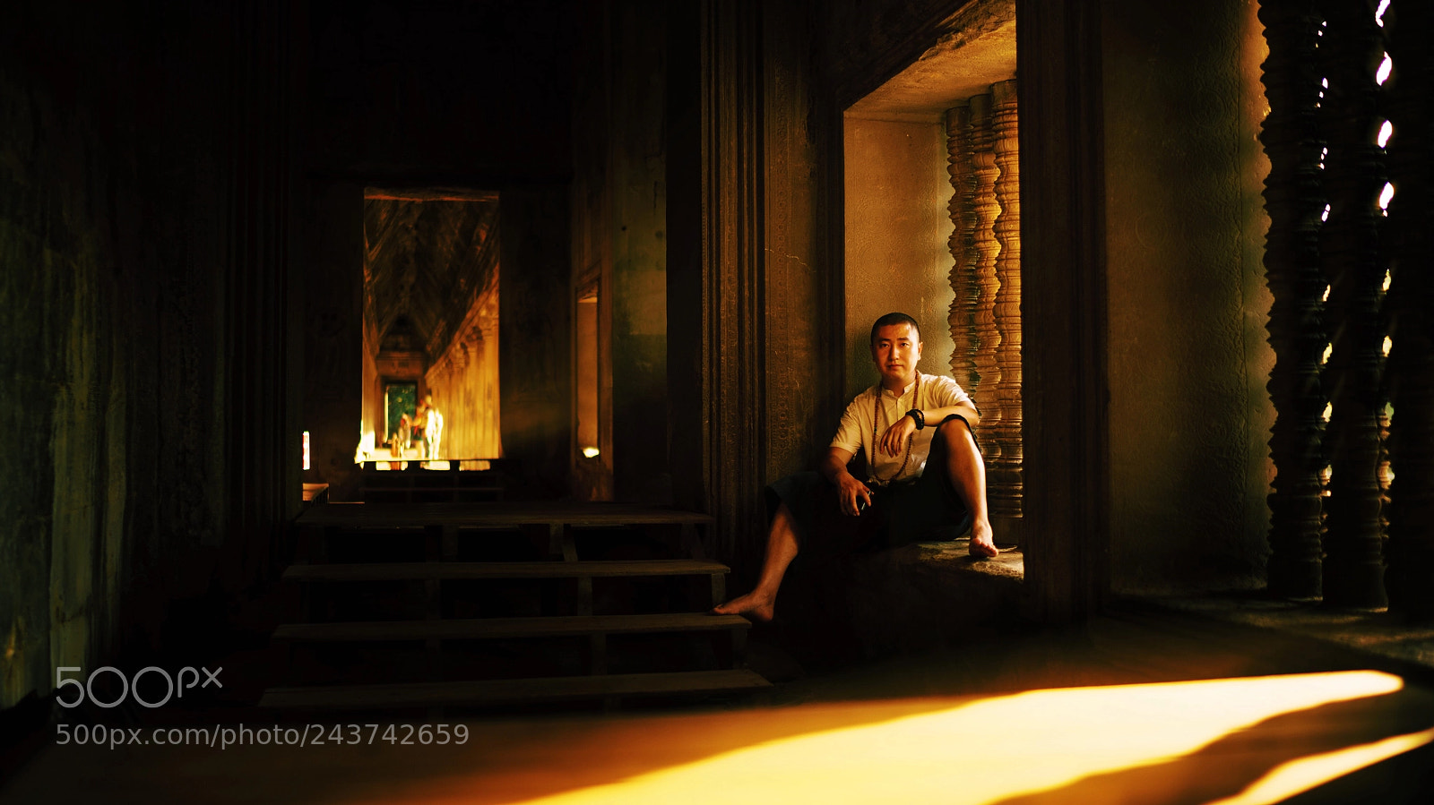 Sony a7R II sample photo. Sunset，selfie @ angkor wat photography
