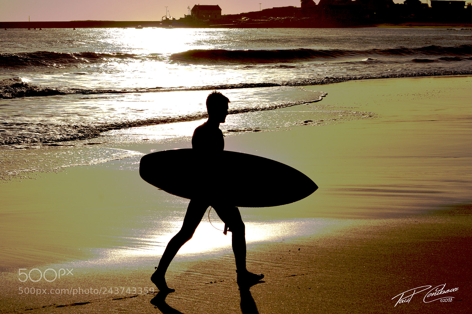 Nikon D3200 sample photo. Surfer after a great photography