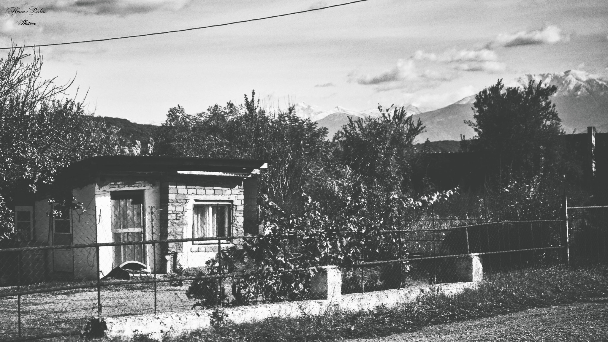 Sony FE 28-70mm F3.5-5.6 OSS sample photo. Old times photography