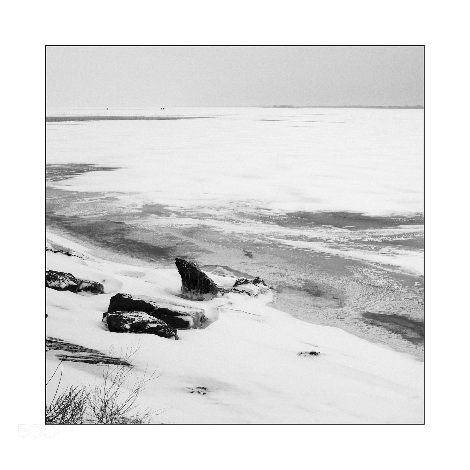 Nikon D200 sample photo. In the cold of photography