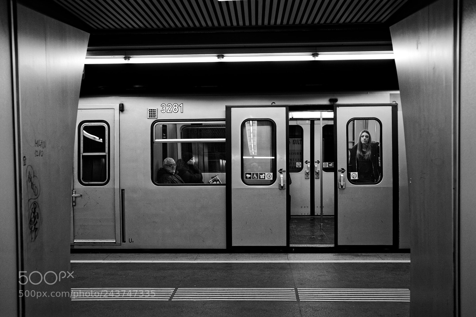 Leica M (Typ 240) sample photo. Subway photography
