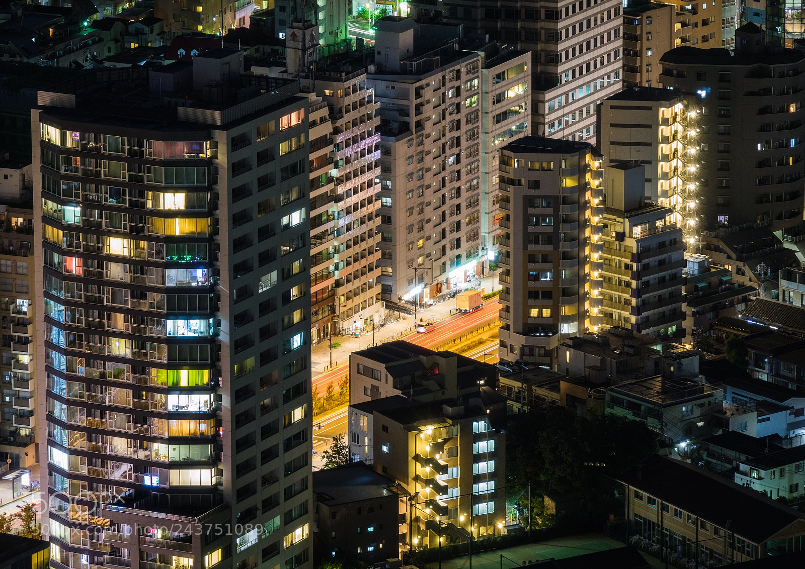 Sony Cyber-shot DSC-RX10 III sample photo. Amazing tokyo by night photography