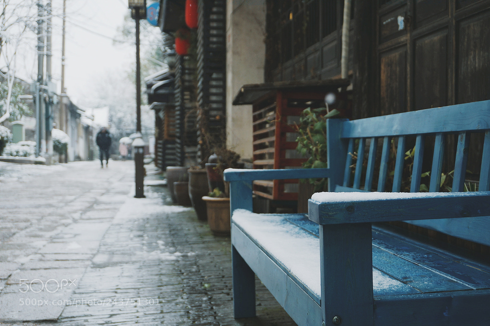 Sony Alpha NEX-3N sample photo. The blue bench photography