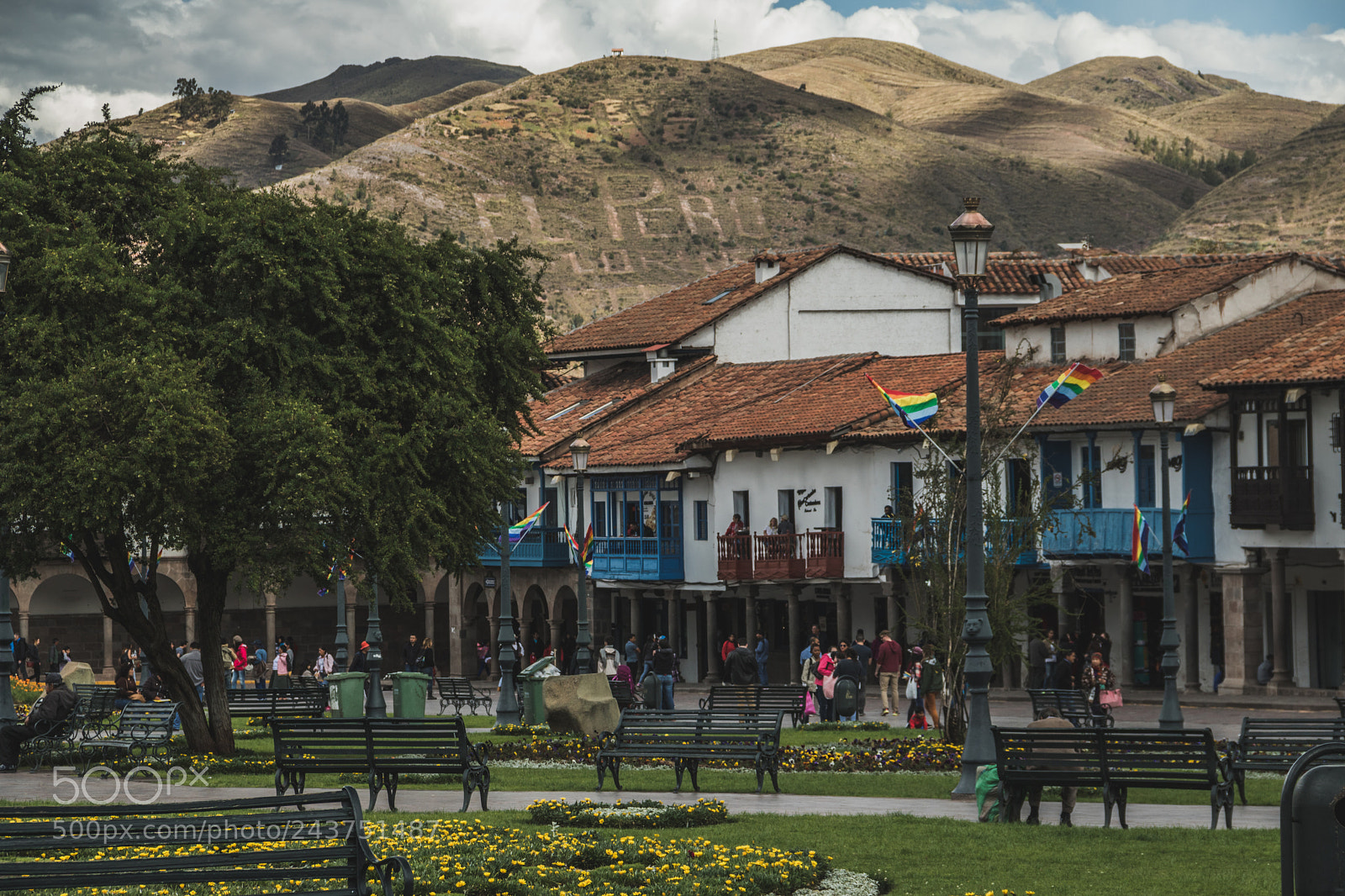 Canon EOS 760D (EOS Rebel T6s / EOS 8000D) sample photo. Plaza de armas photography