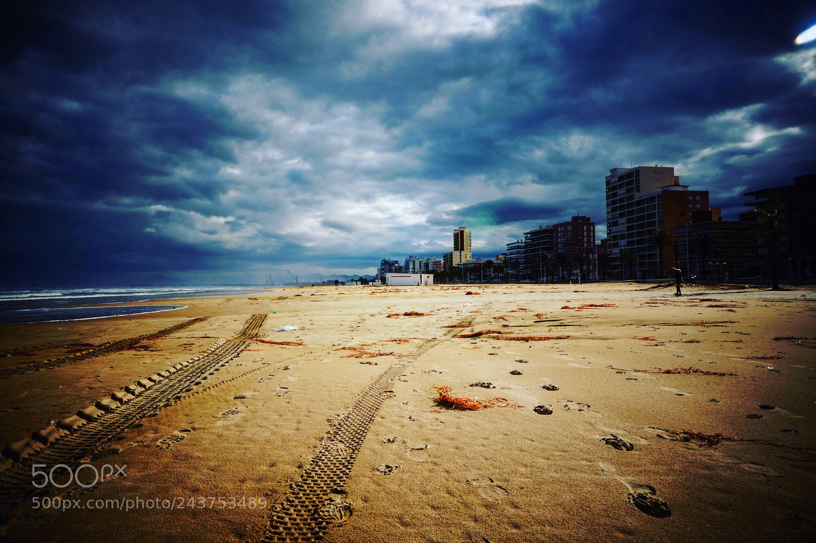Sony Alpha a5000 (ILCE 5000) sample photo. Playa tras la tormenta photography