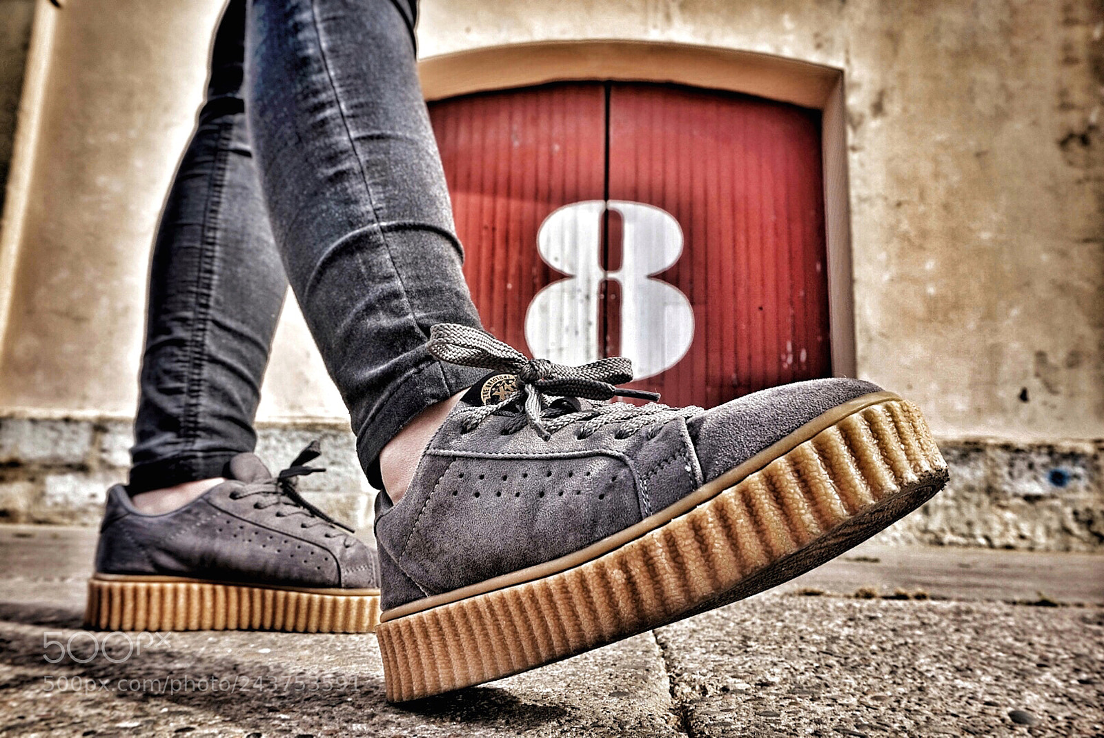 Sony Alpha a5000 (ILCE 5000) sample photo. Zapatos en el puerto photography