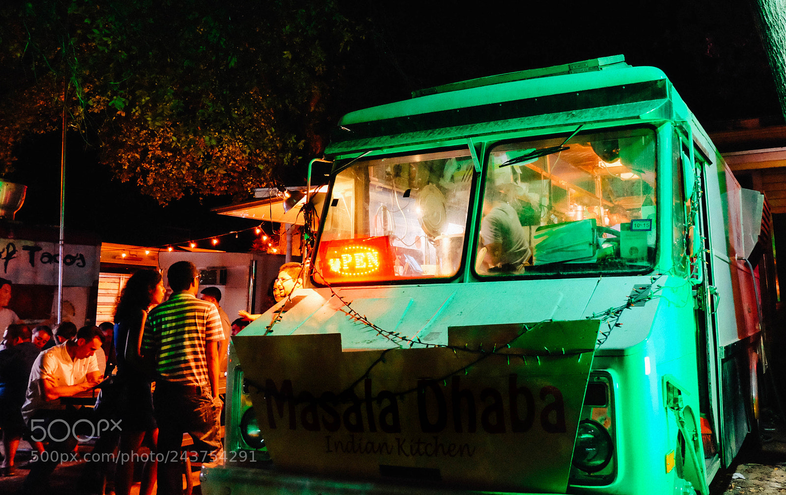 Fujifilm X-T10 sample photo. Indian food truck photography