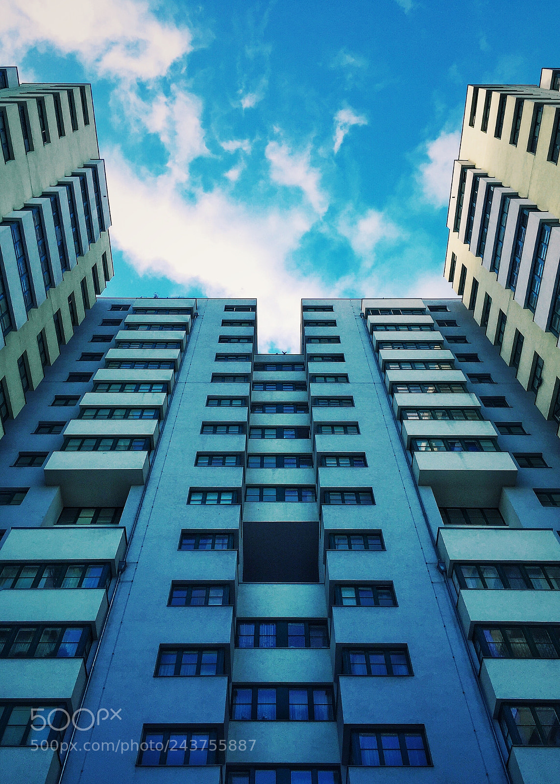Apple iPhone 6 sample photo. Building photography