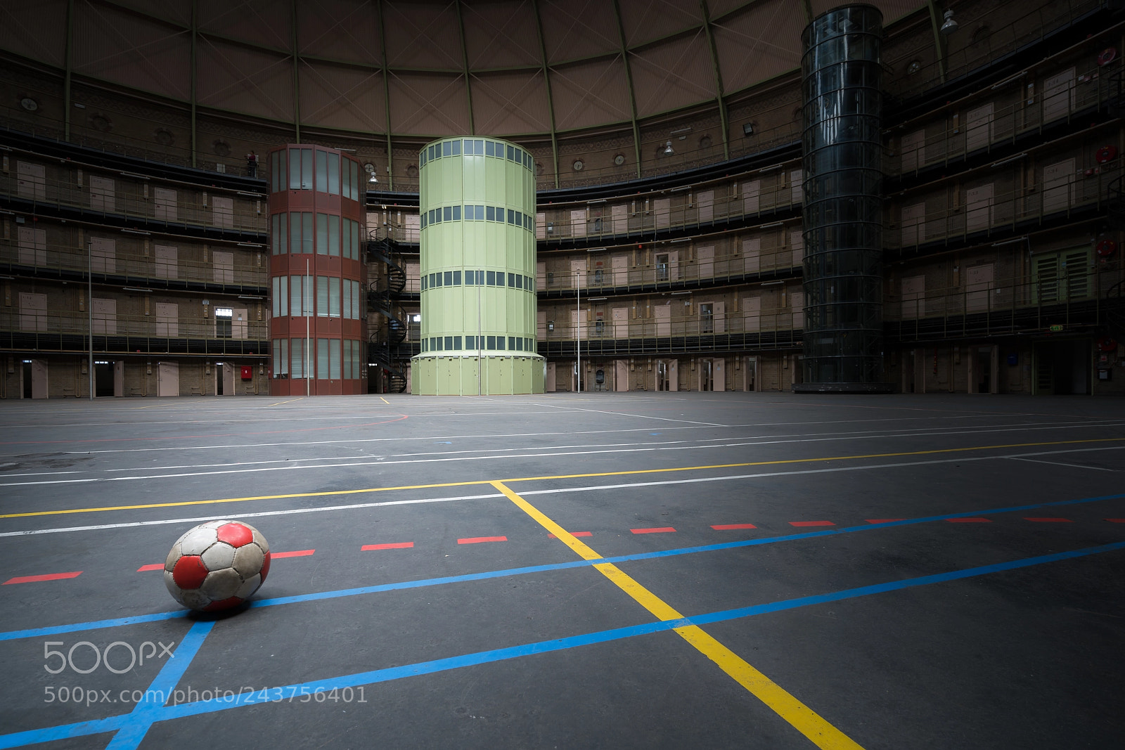 Sony a7R II sample photo. Prison break photography