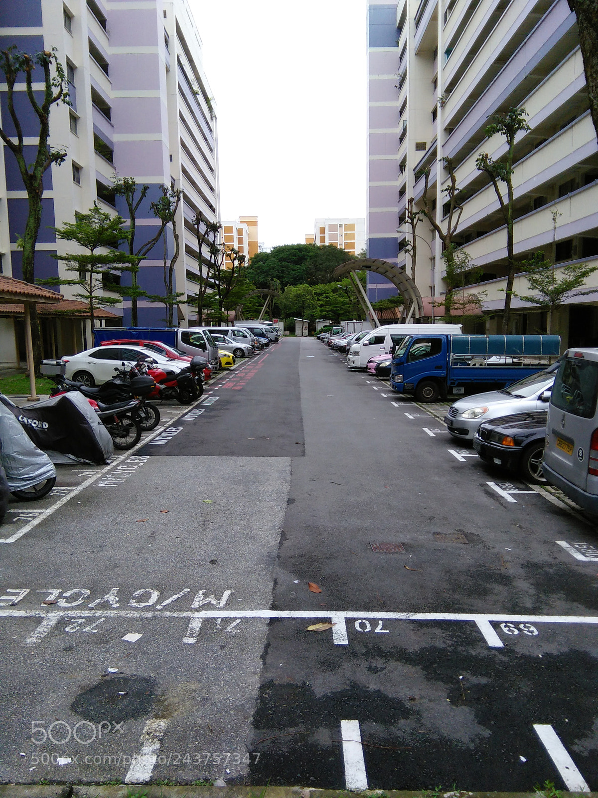 OPPO A33f sample photo. Carpark photography