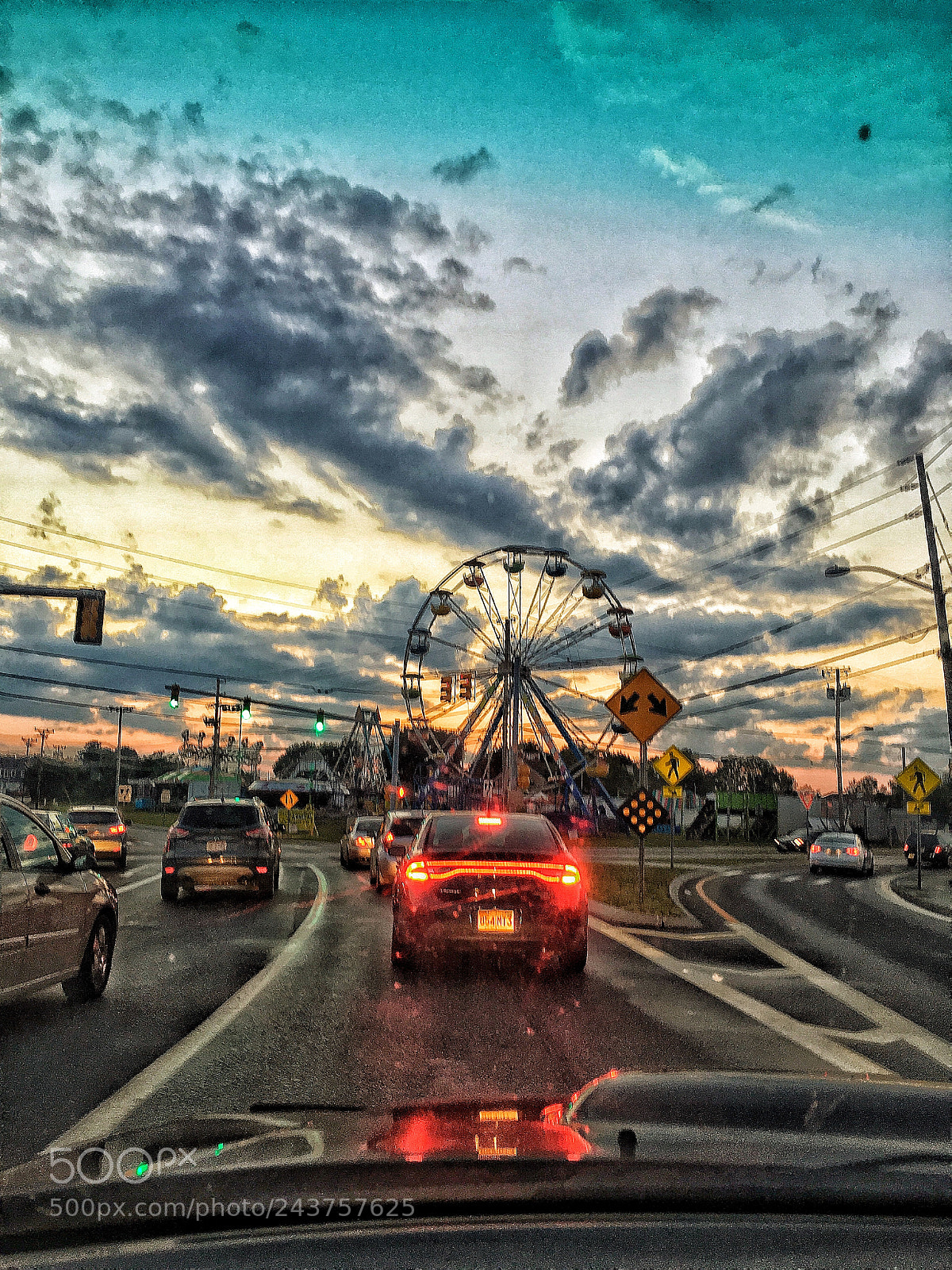 Apple iPhone 6s sample photo. Evening commute photography
