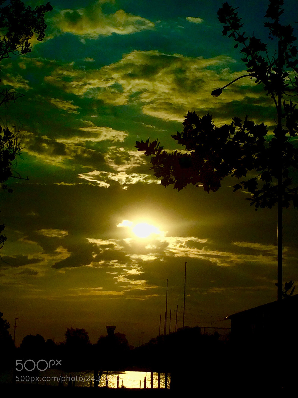 Apple iPhone 5s sample photo. Cloudy sunset photography