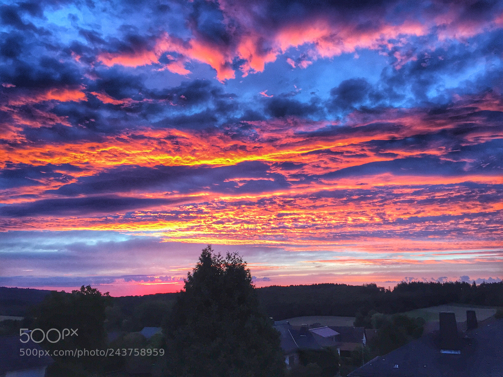 Apple iPhone 6 sample photo. Fire in the sky..... photography