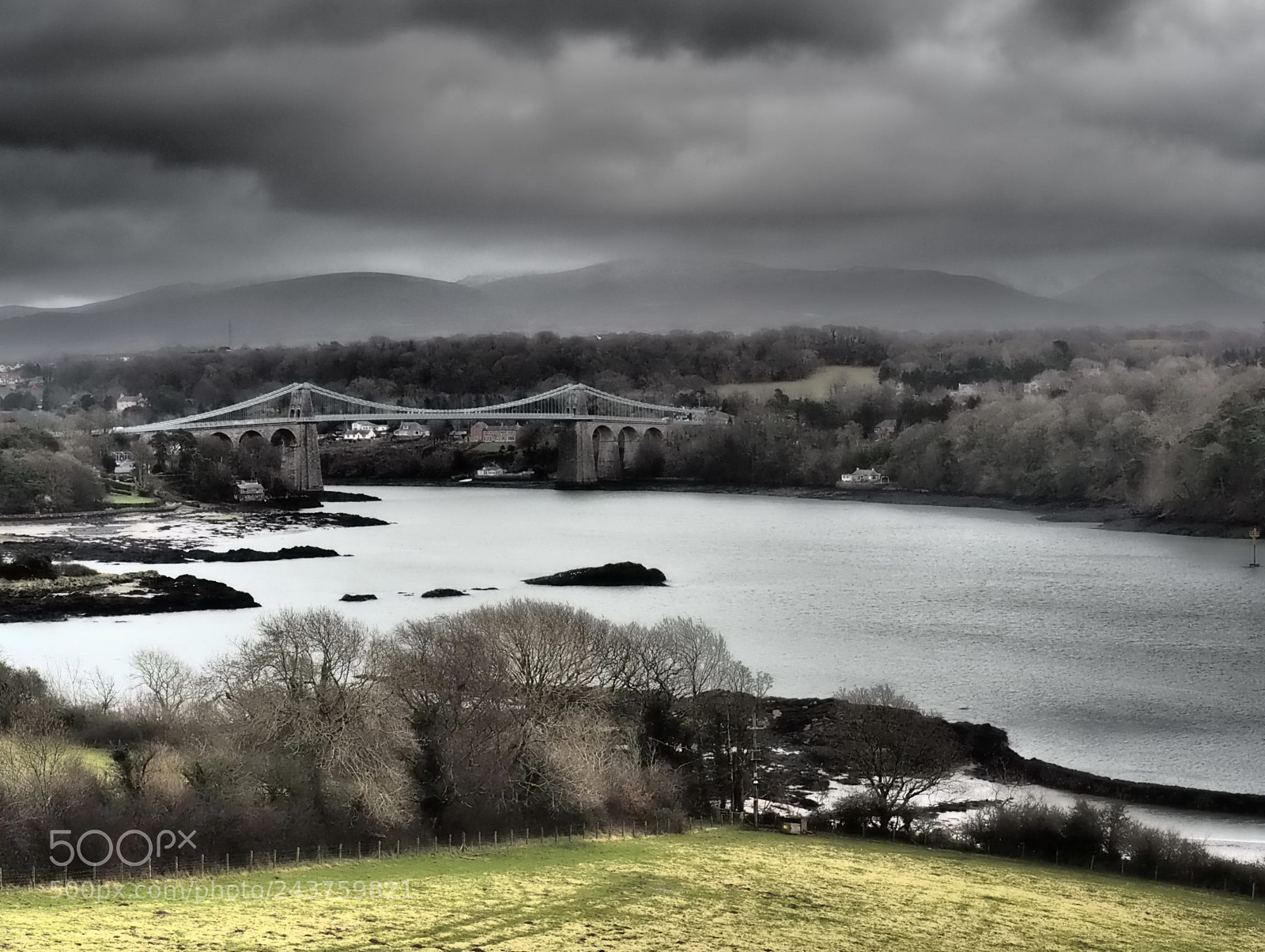 Olympus OM-D E-M5 II sample photo. Menai bridge, anglesey, north photography