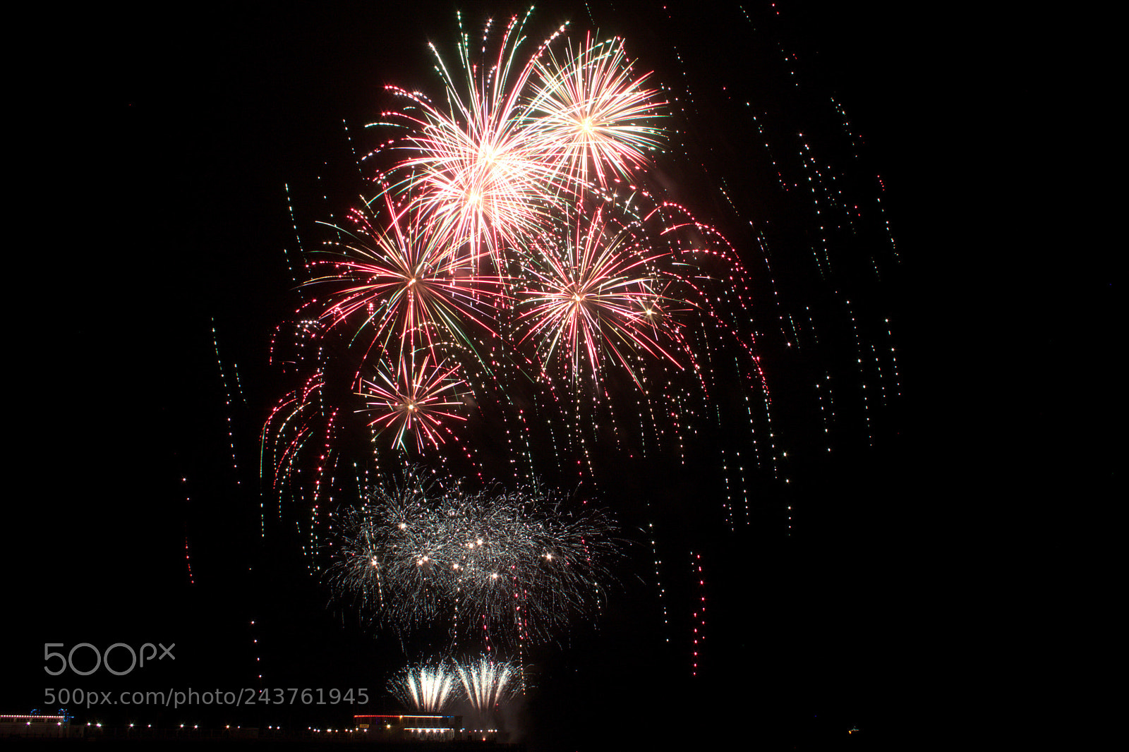 Canon EOS 500D (EOS Rebel T1i / EOS Kiss X3) sample photo. Fireworks photography
