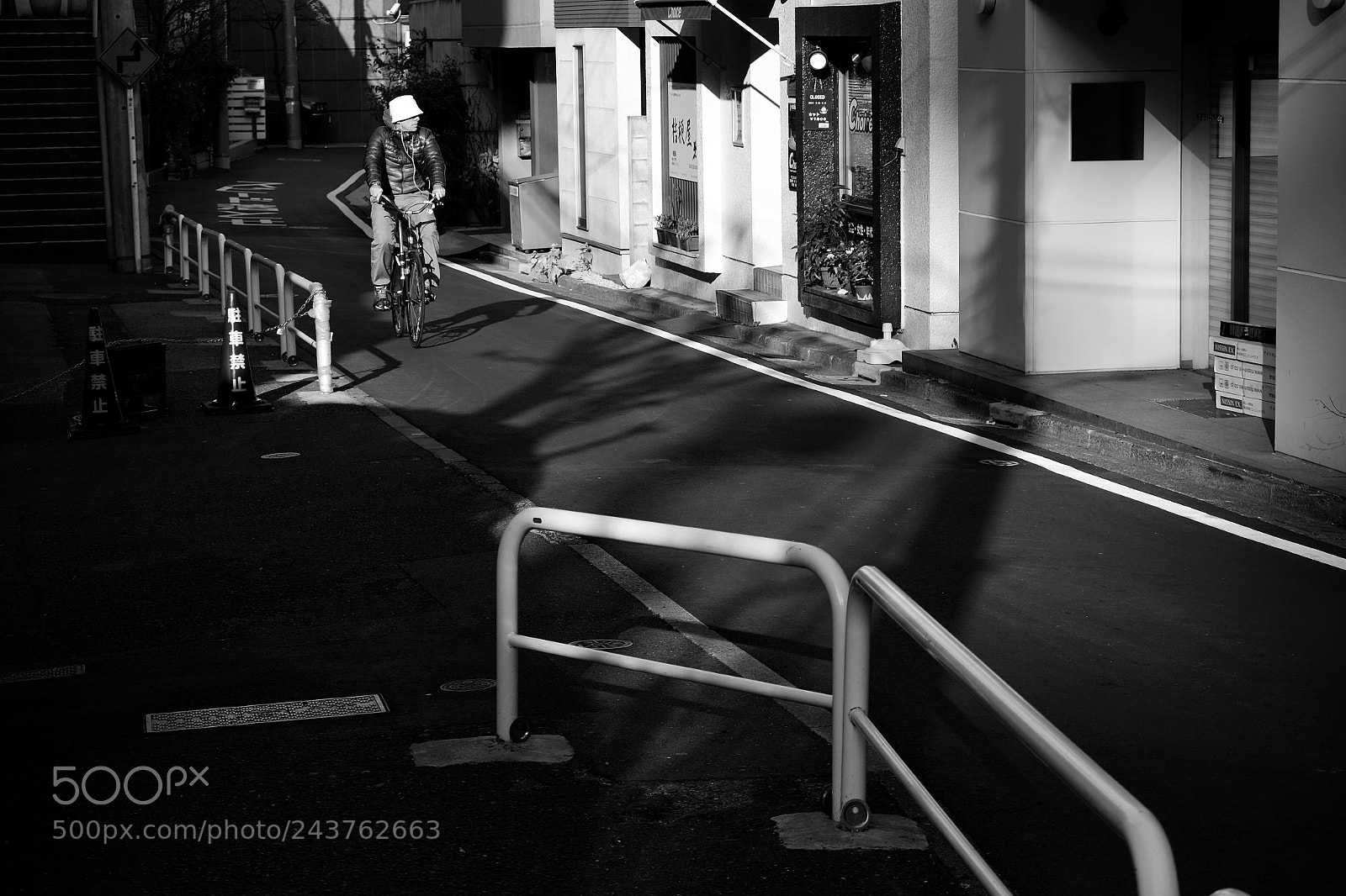 Fujifilm X-E2 sample photo. A winding road photography