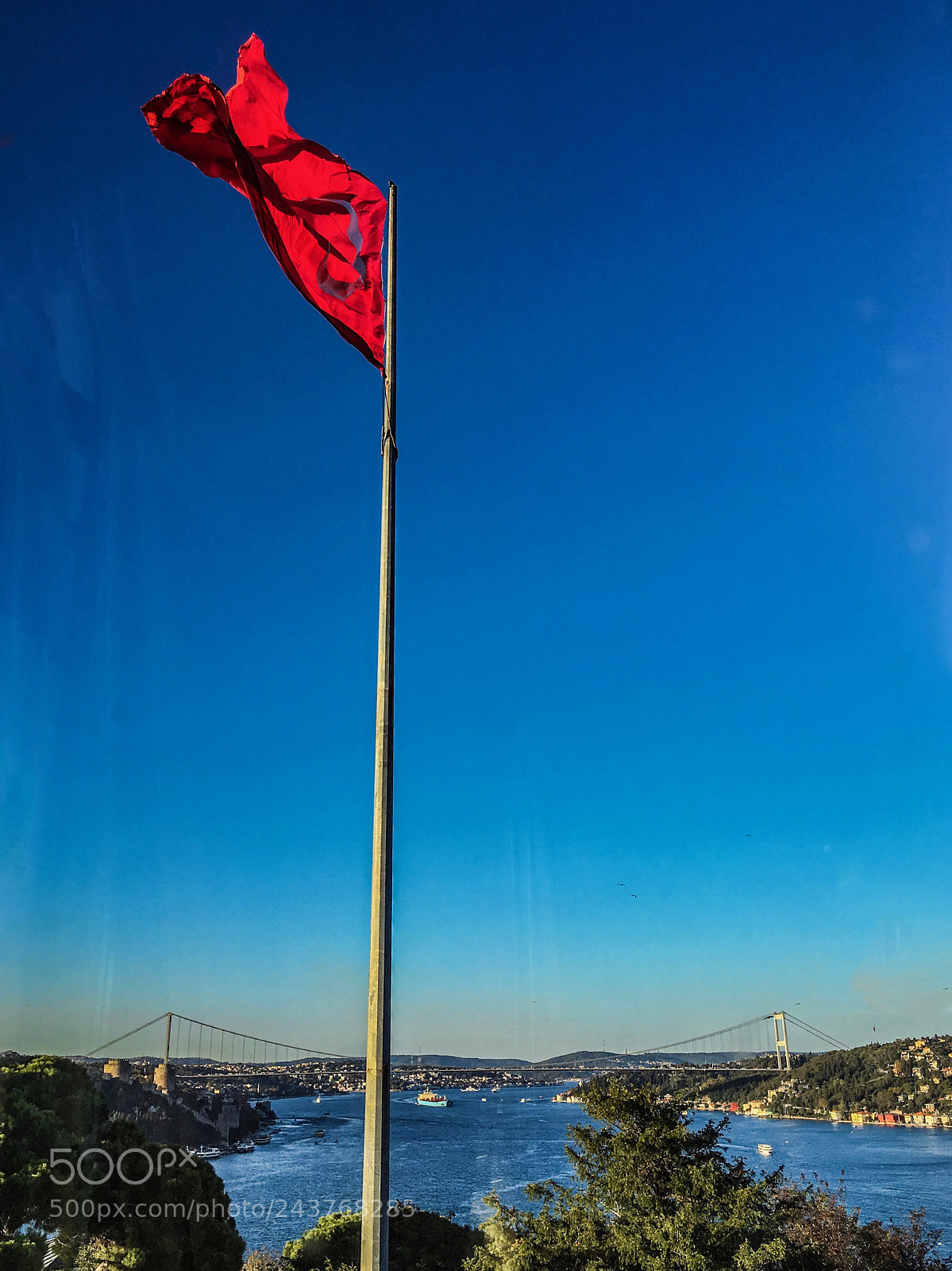 Apple iPhone SE sample photo. Bosphorus photography