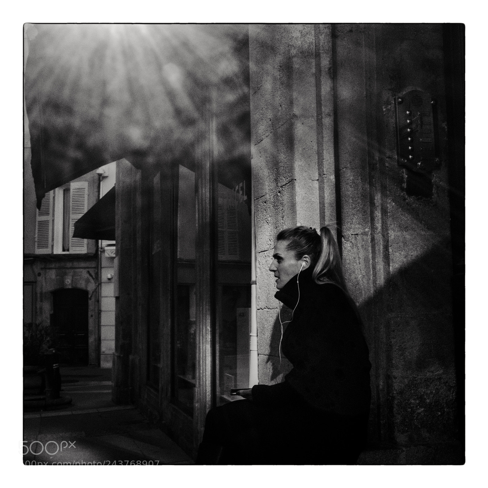 Fujifilm X100F sample photo. Flare photography