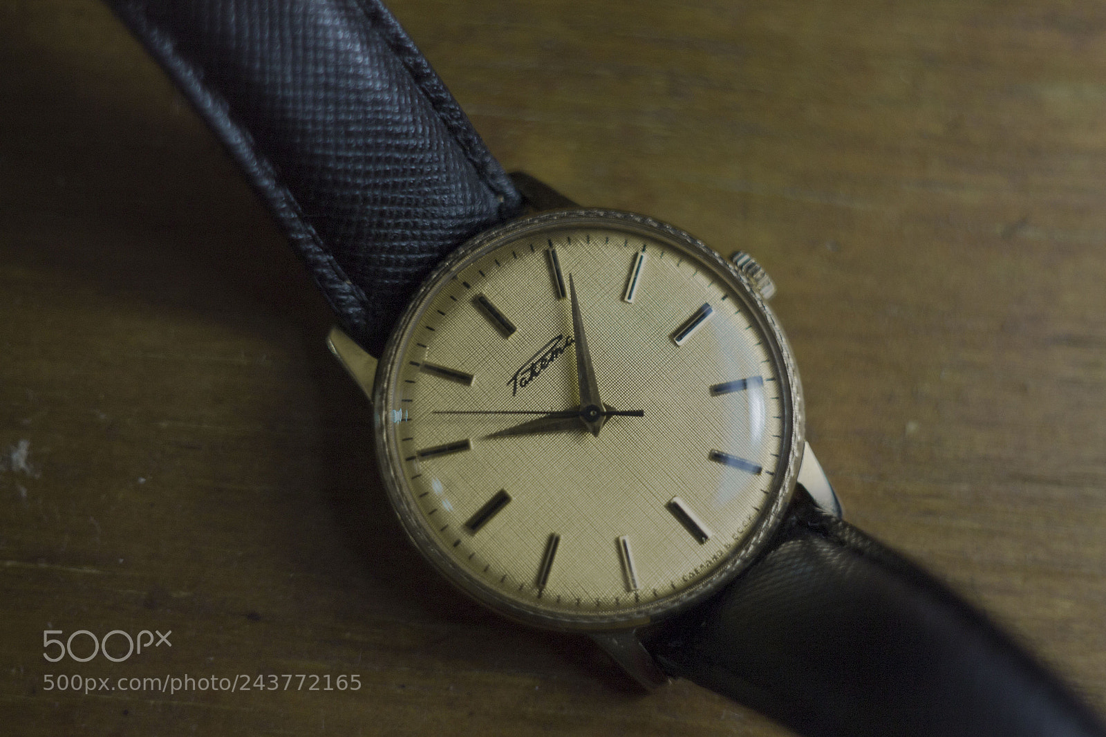 Canon EOS 1100D (EOS Rebel T3 / EOS Kiss X50) sample photo. Vintage rocket watch photography