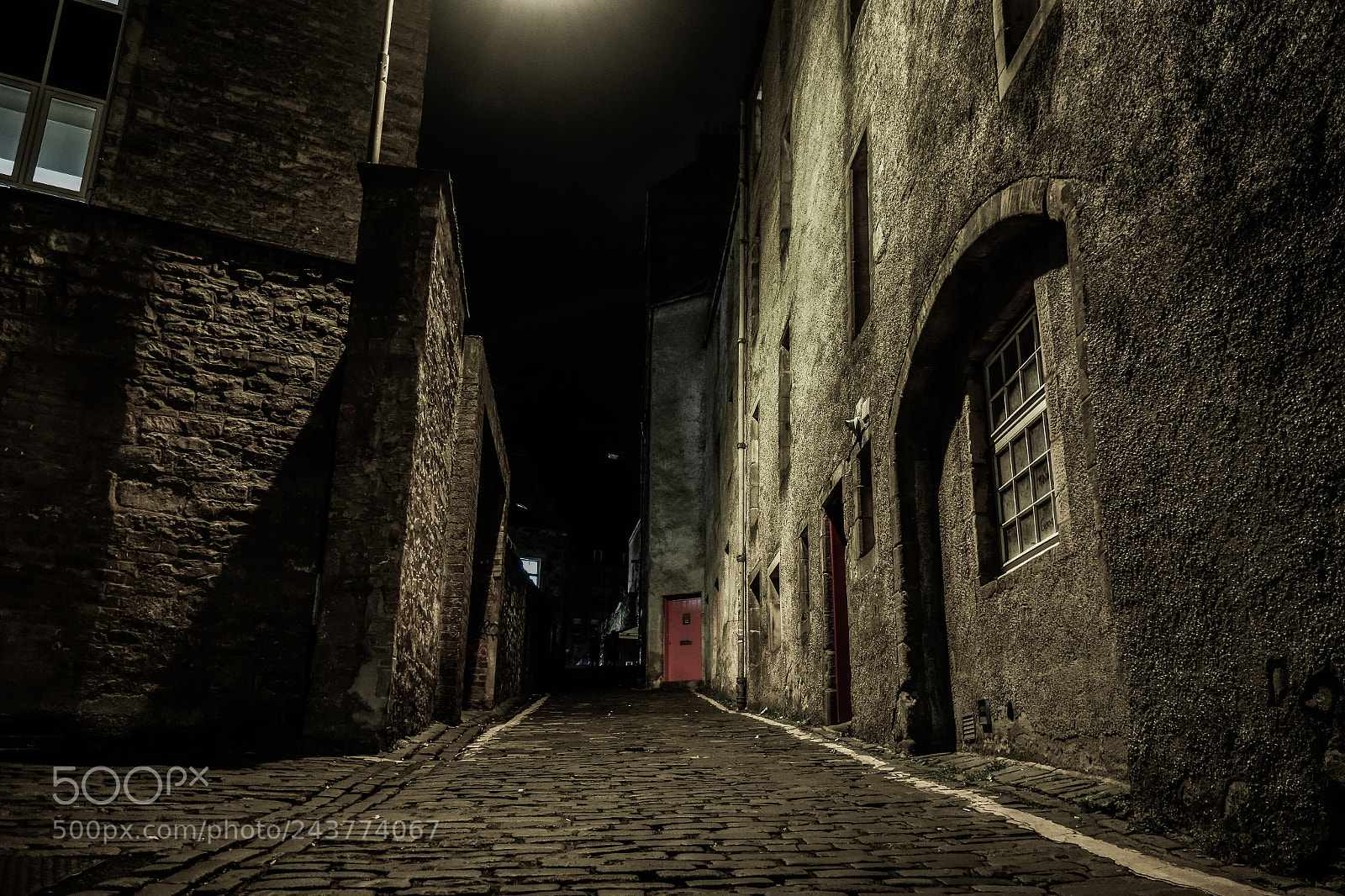 Sony Cyber-shot DSC-RX100 II sample photo. Dark streets of edinburgh photography
