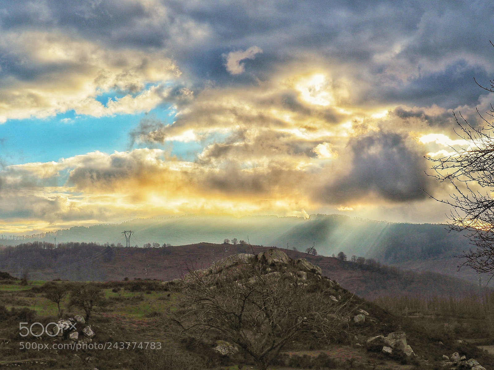 Olympus OM-D E-M10 II sample photo. Cloudy sunset photography
