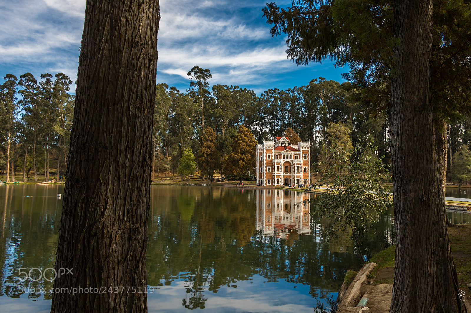 Canon EOS 760D (EOS Rebel T6s / EOS 8000D) sample photo. We do have castles photography